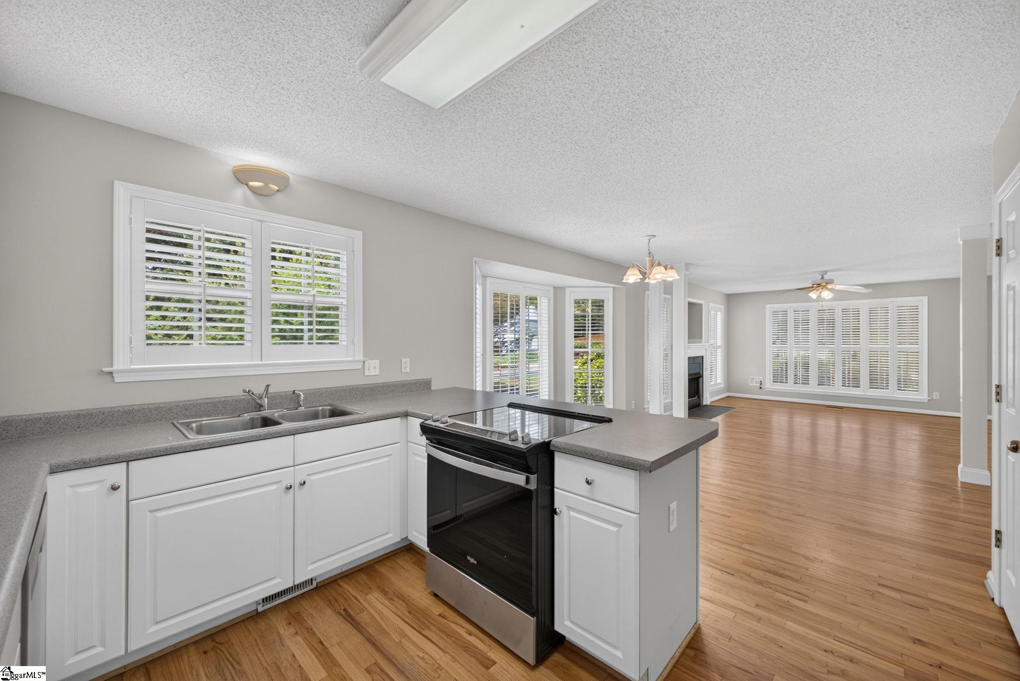 202 Ashford Court Easley, SC 29642