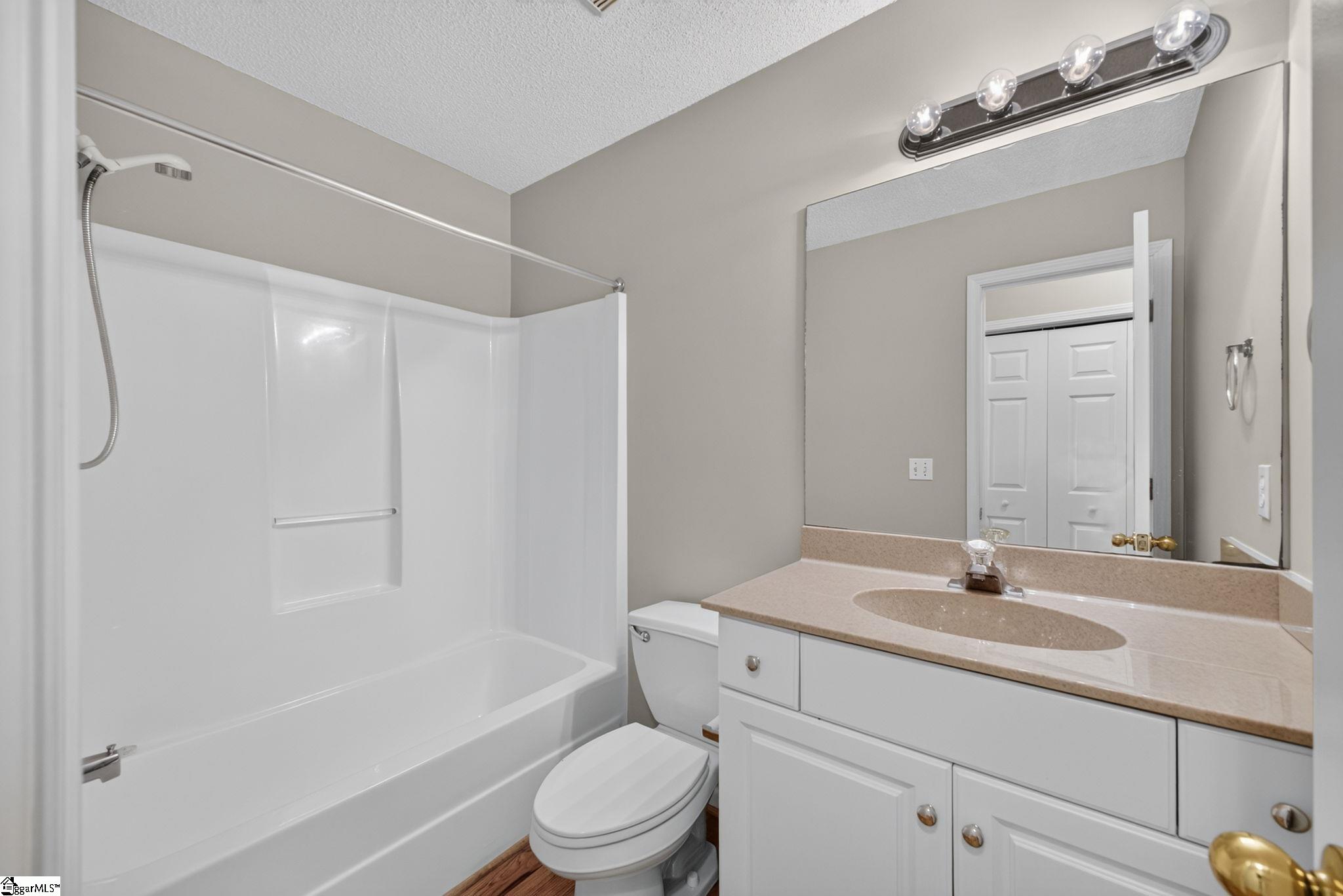 202 Ashford Court Easley, SC 29642
