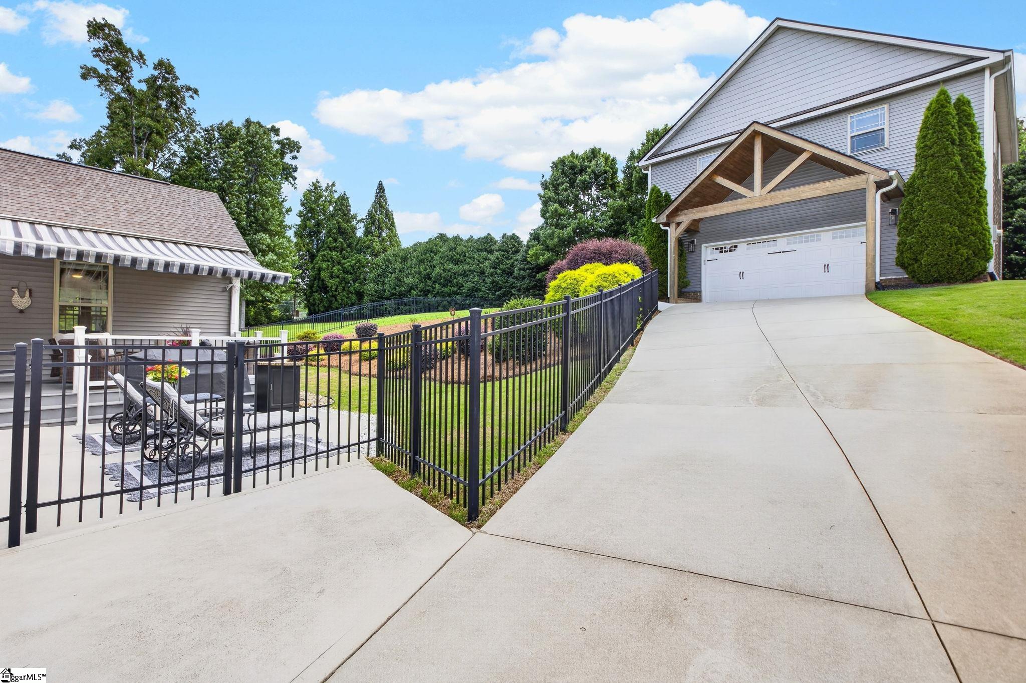 218 Wilowgreen Way Greer, SC 29651