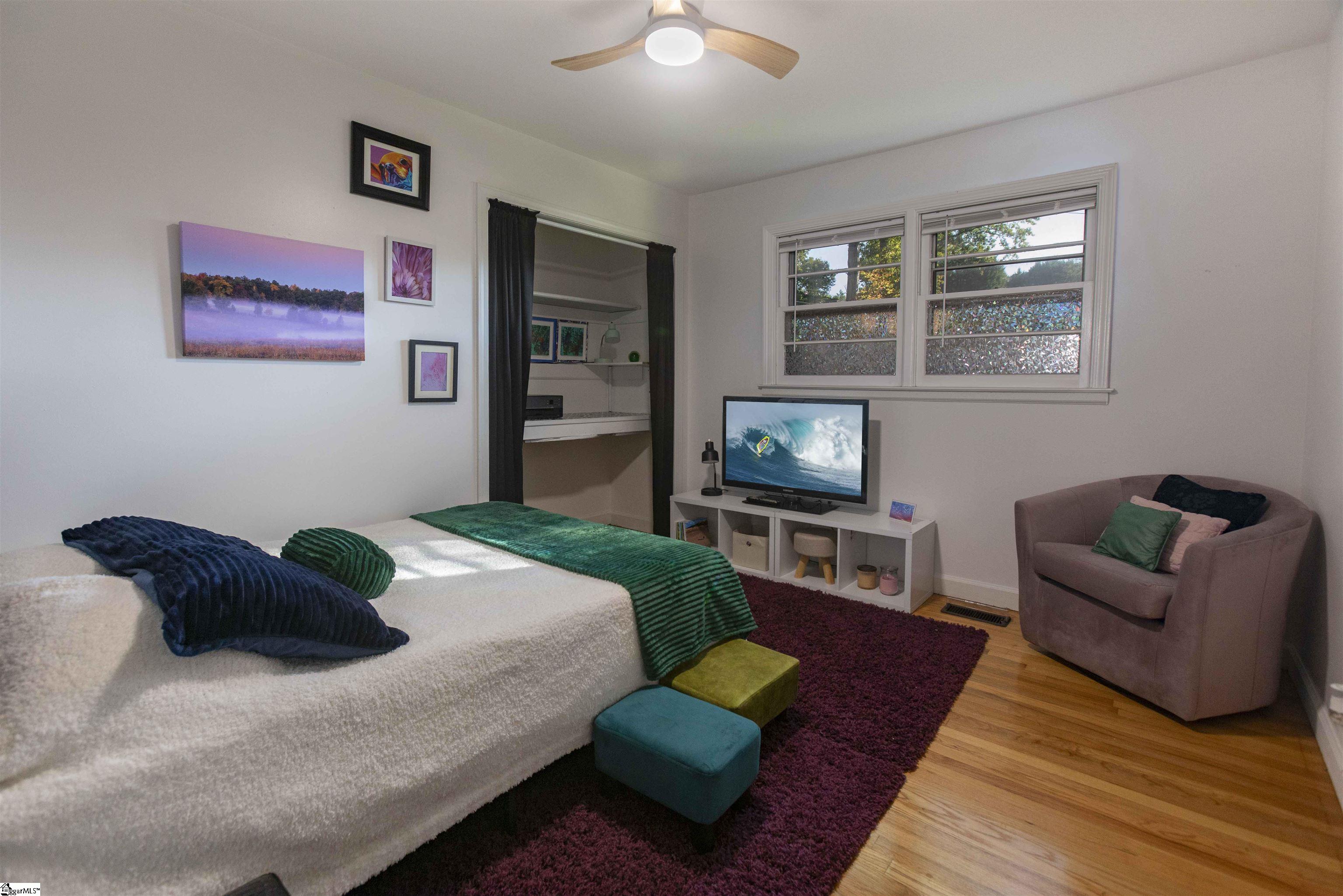 16 Theodore Circle Greenville, SC 29611
