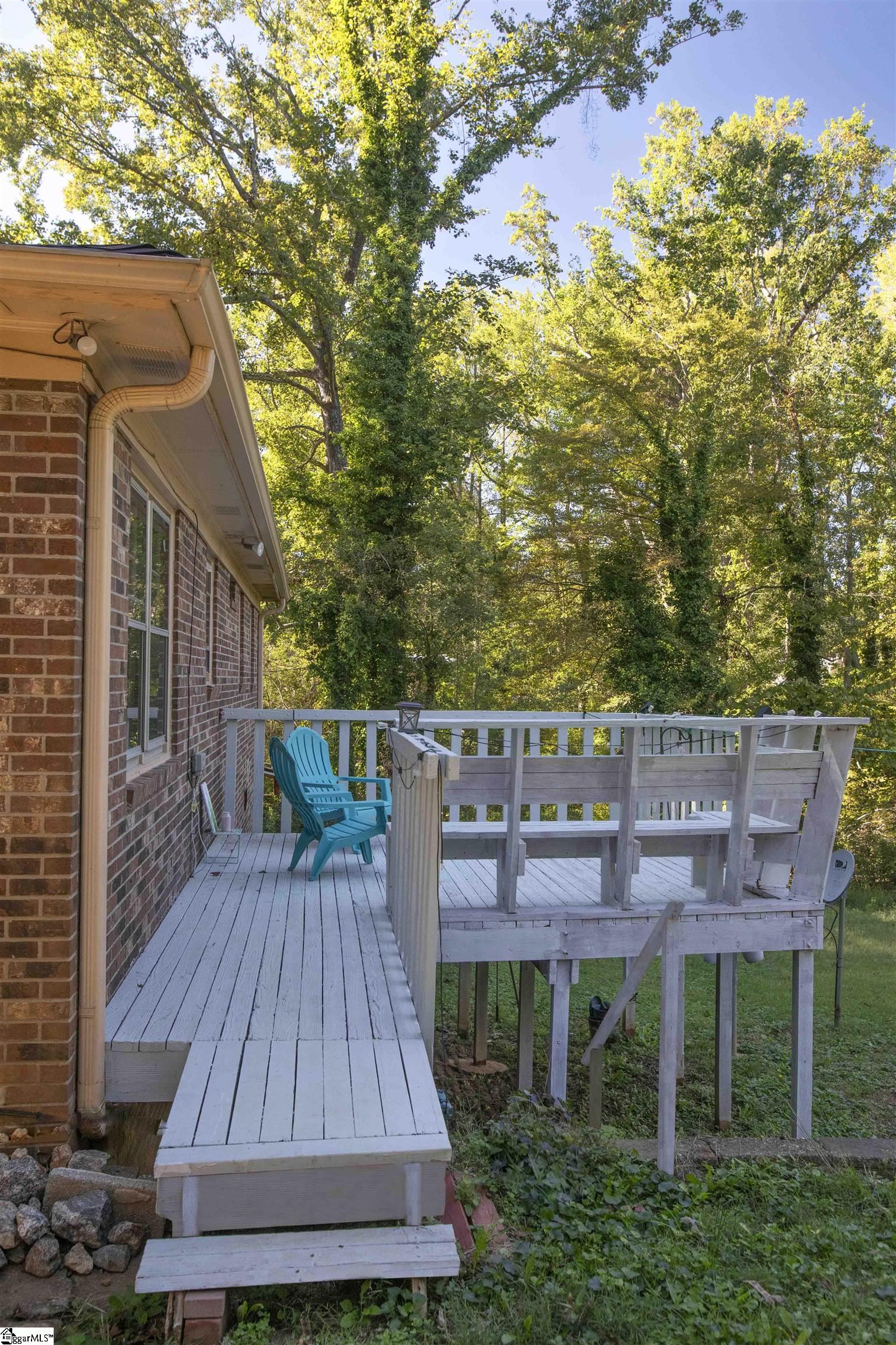 16 Theodore Circle Greenville, SC 29611