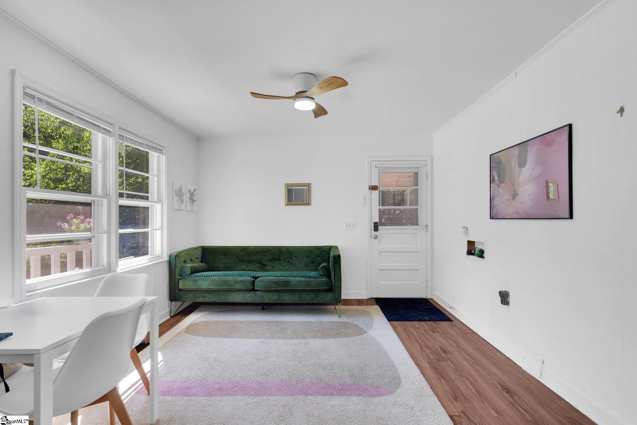 16 Theodore Circle Greenville, SC 29611