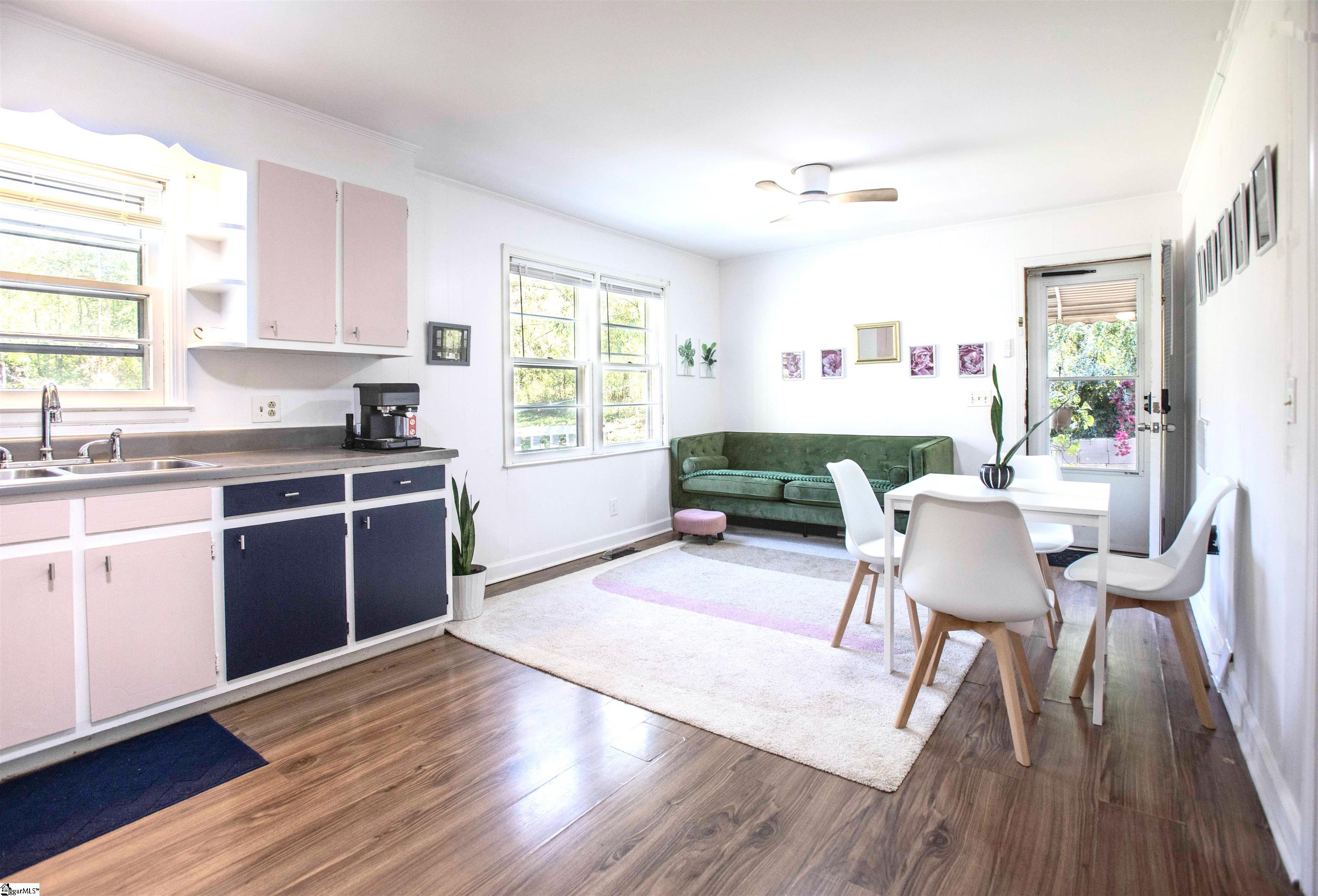 16 Theodore Circle Greenville, SC 29611