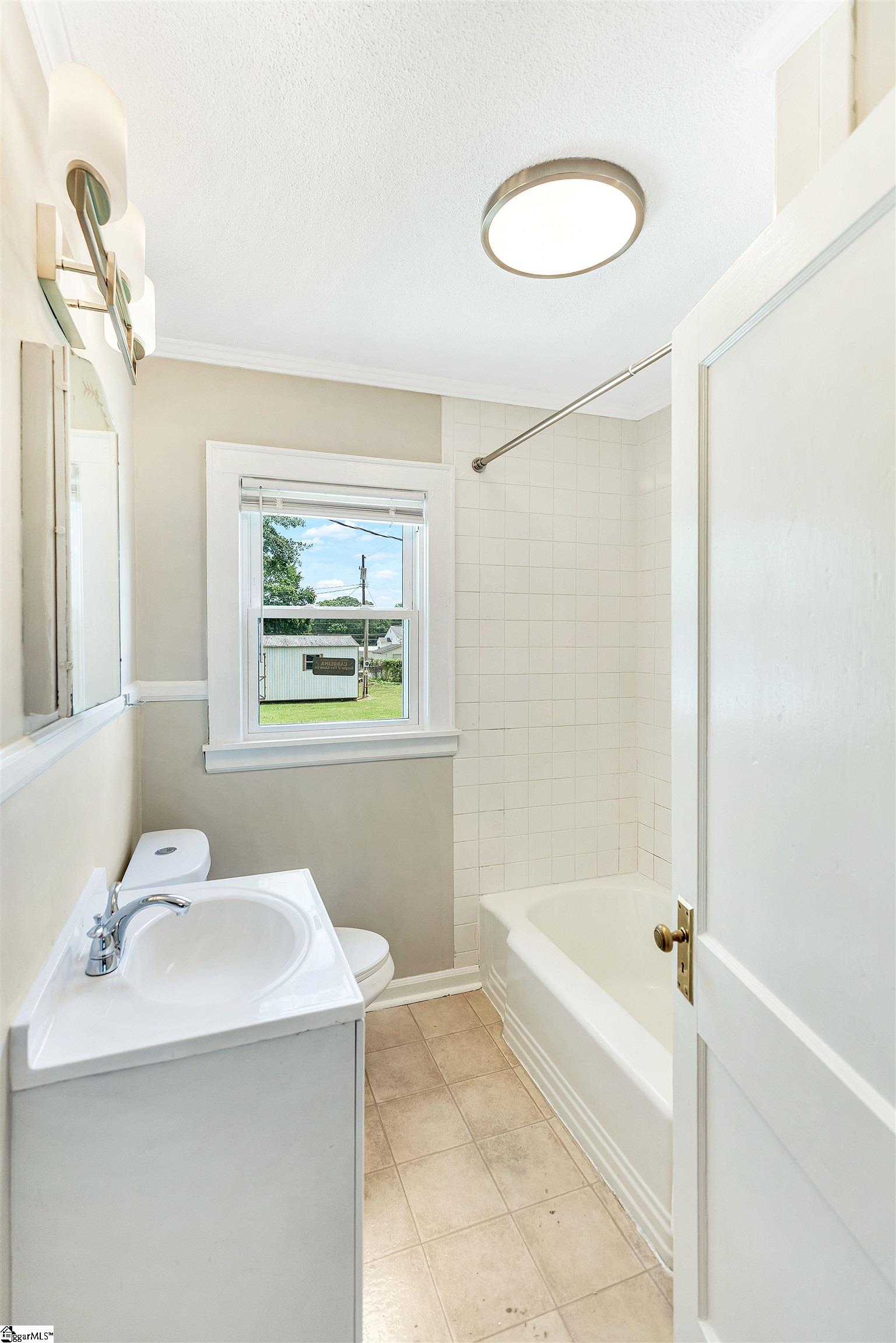 203 Ashley Avenue Anderson, SC 29624