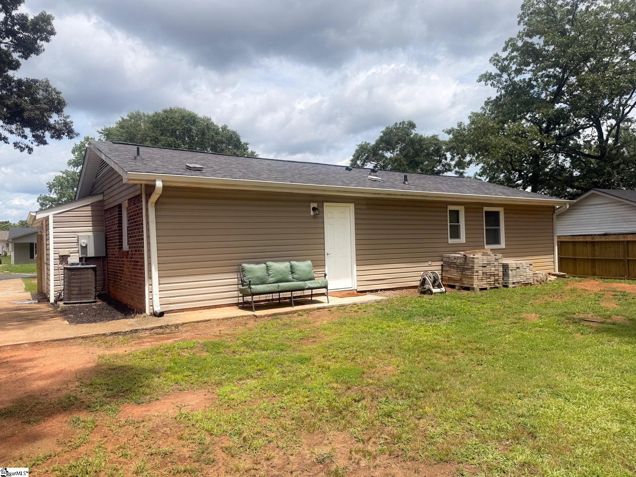 204 Idlewild Avenue Greenville, SC 29605