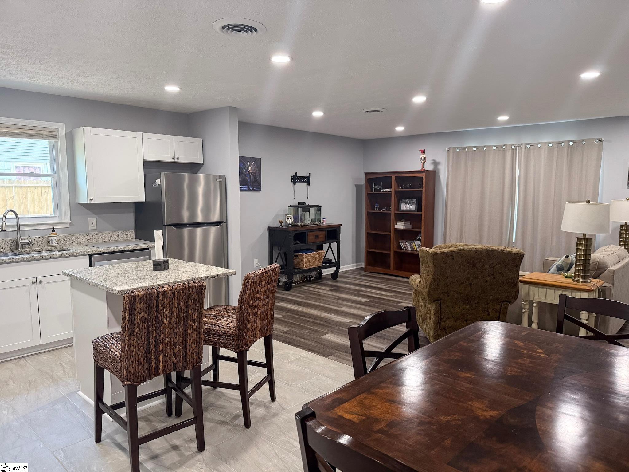 204 Idlewild Avenue Greenville, SC 29605