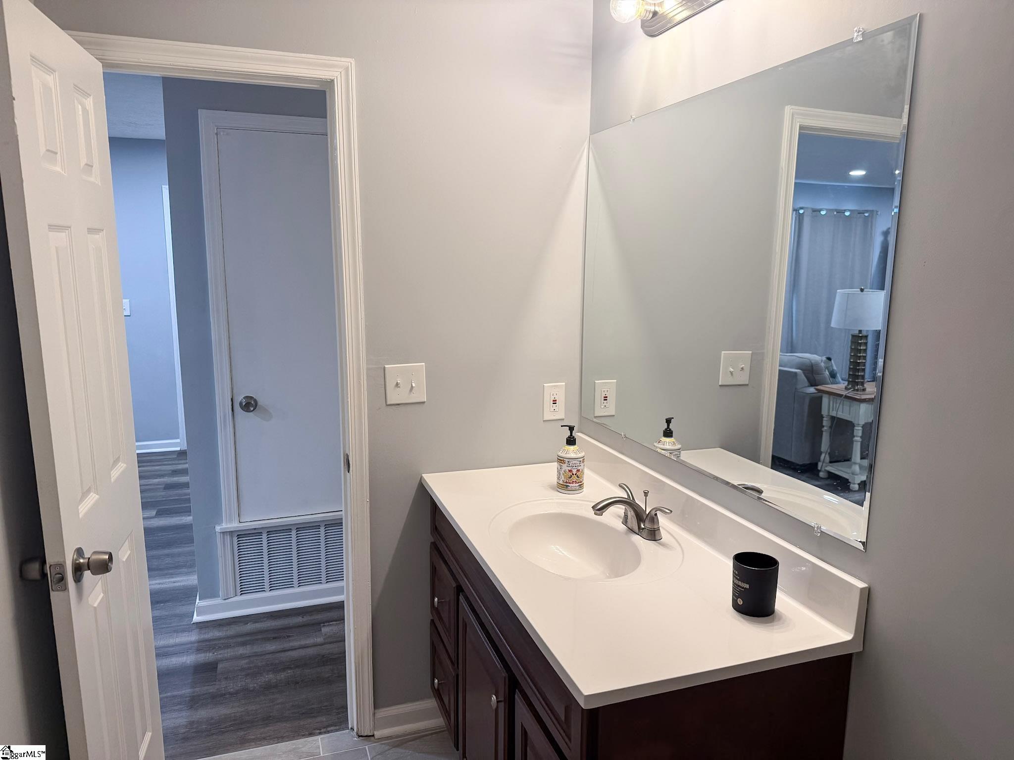 204 Idlewild Avenue Greenville, SC 29605