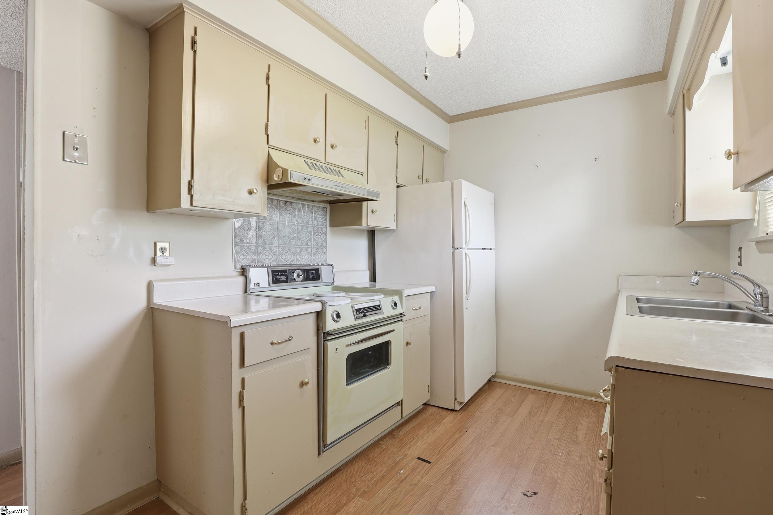 32 Briarglen Place Greenville, SC 29615