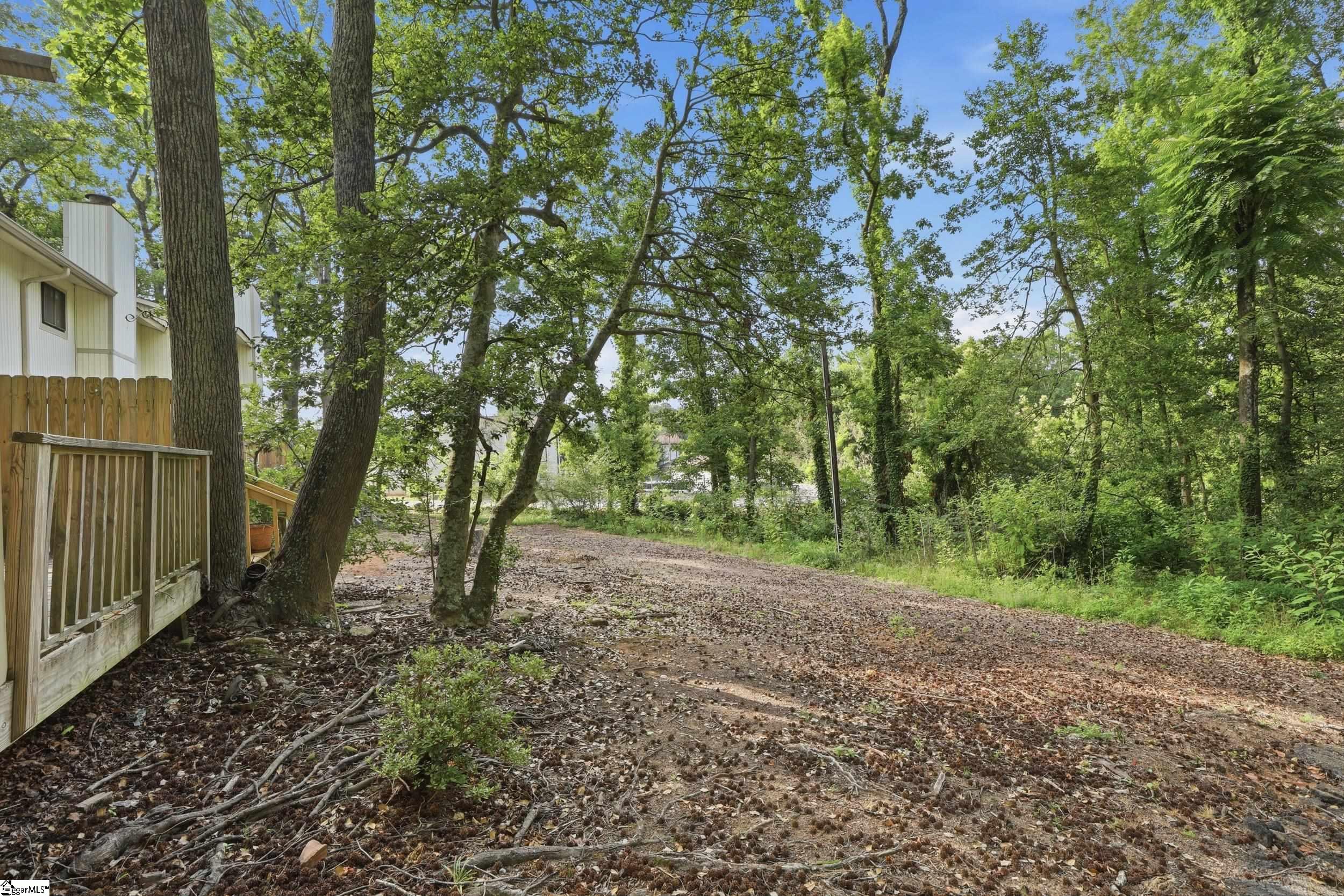 32 Briarglen Place Greenville, SC 29615