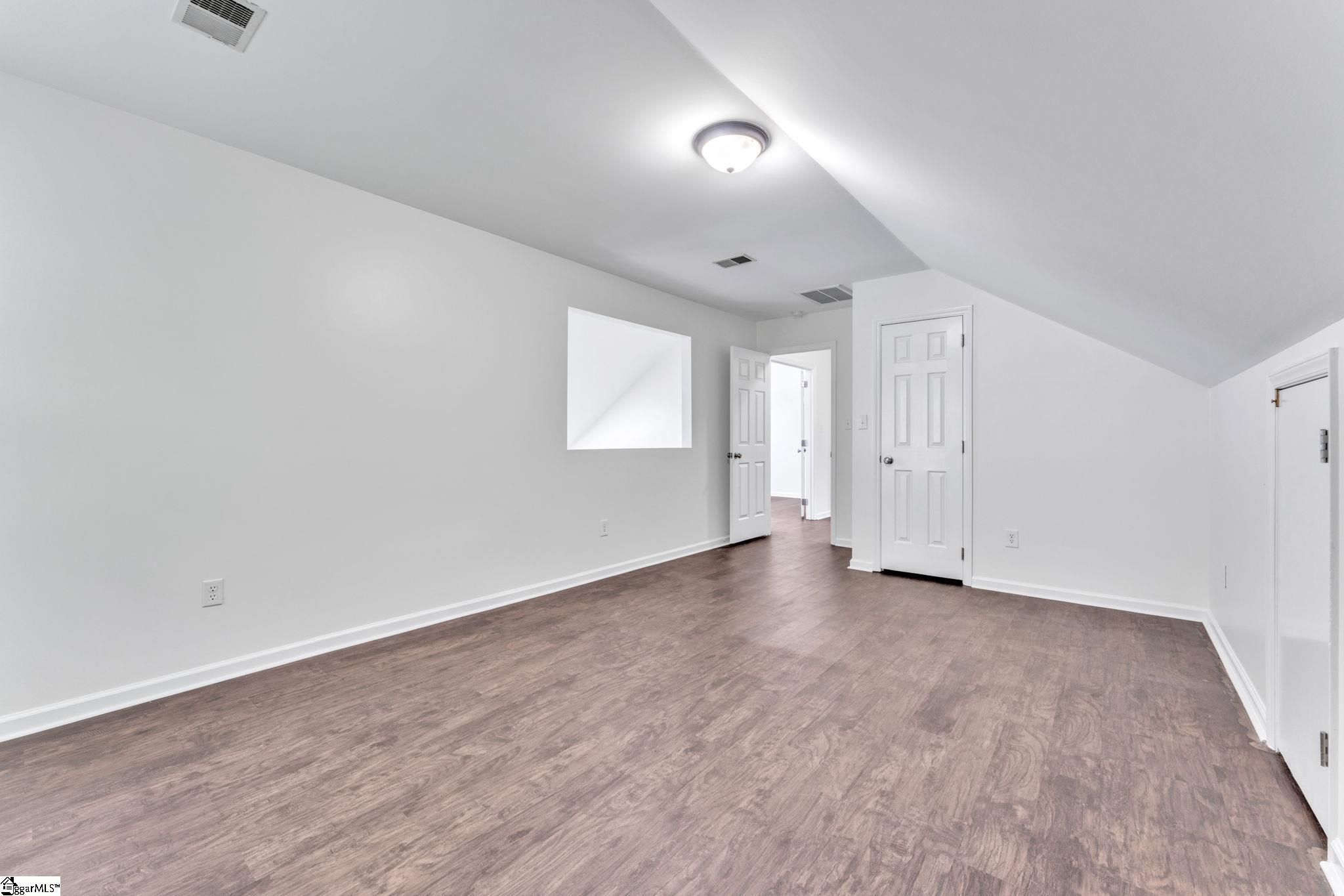 205 Adirondack Way Simpsonville, SC 29681