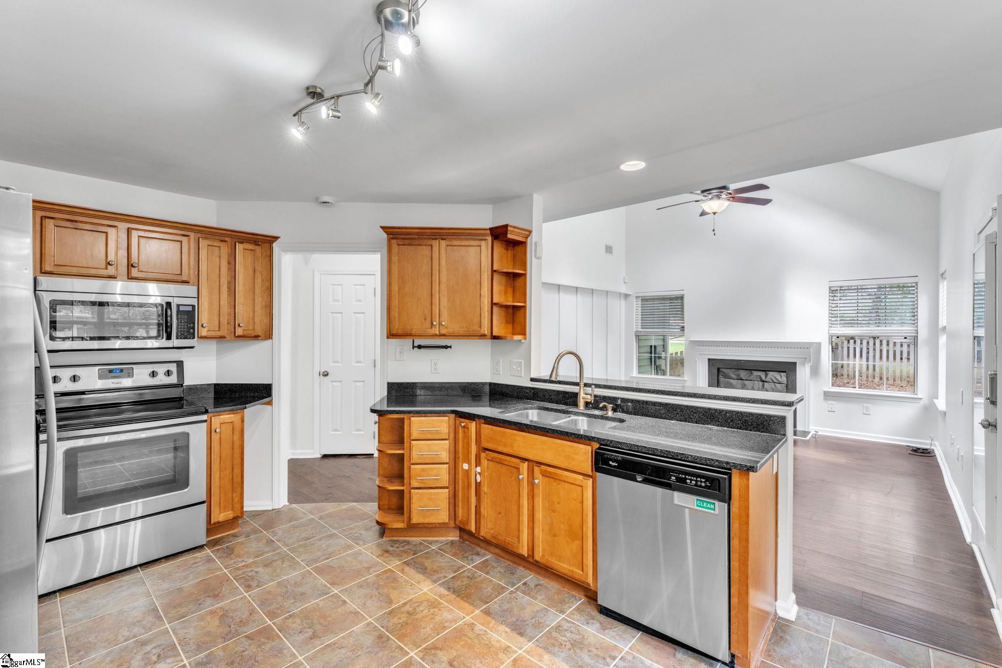 205 Adirondack Way Simpsonville, SC 29681