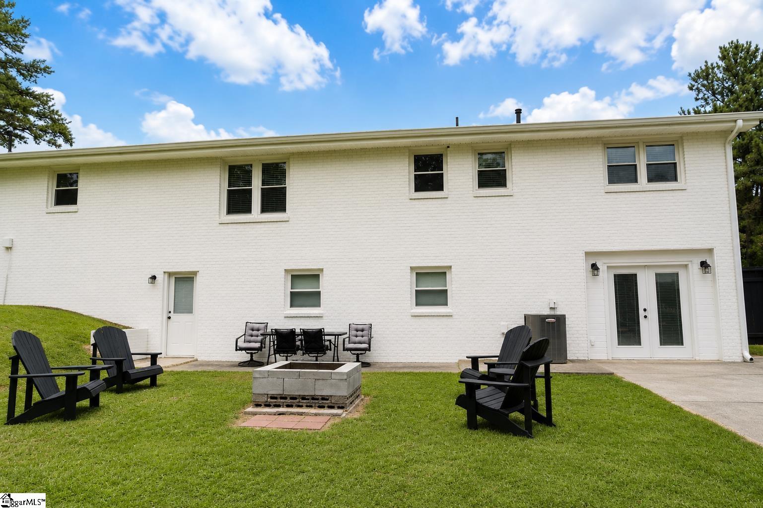 195 Stribling Circle Spartanburg, SC 29301
