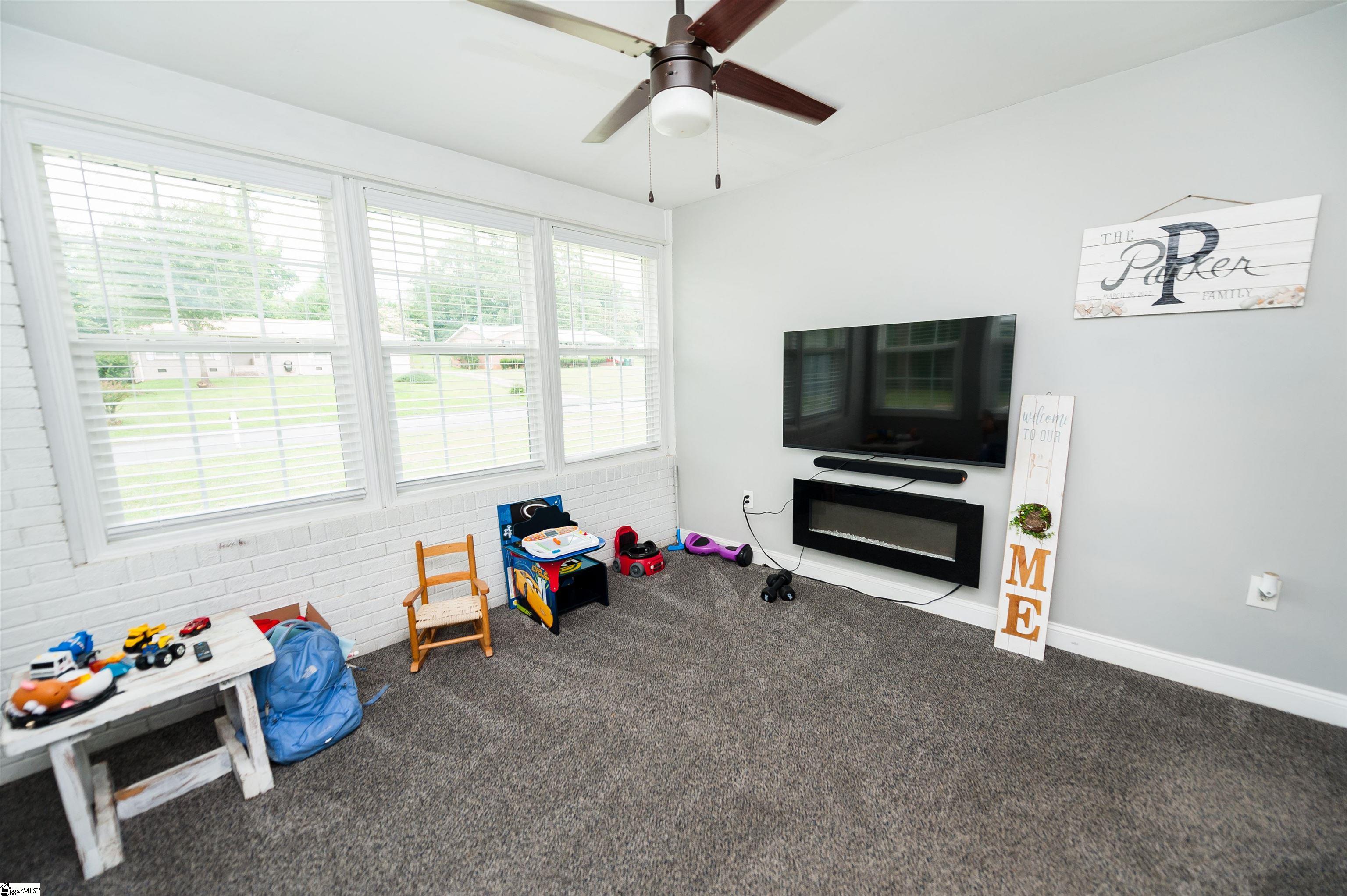 195 Stribling Circle Spartanburg, SC 29301