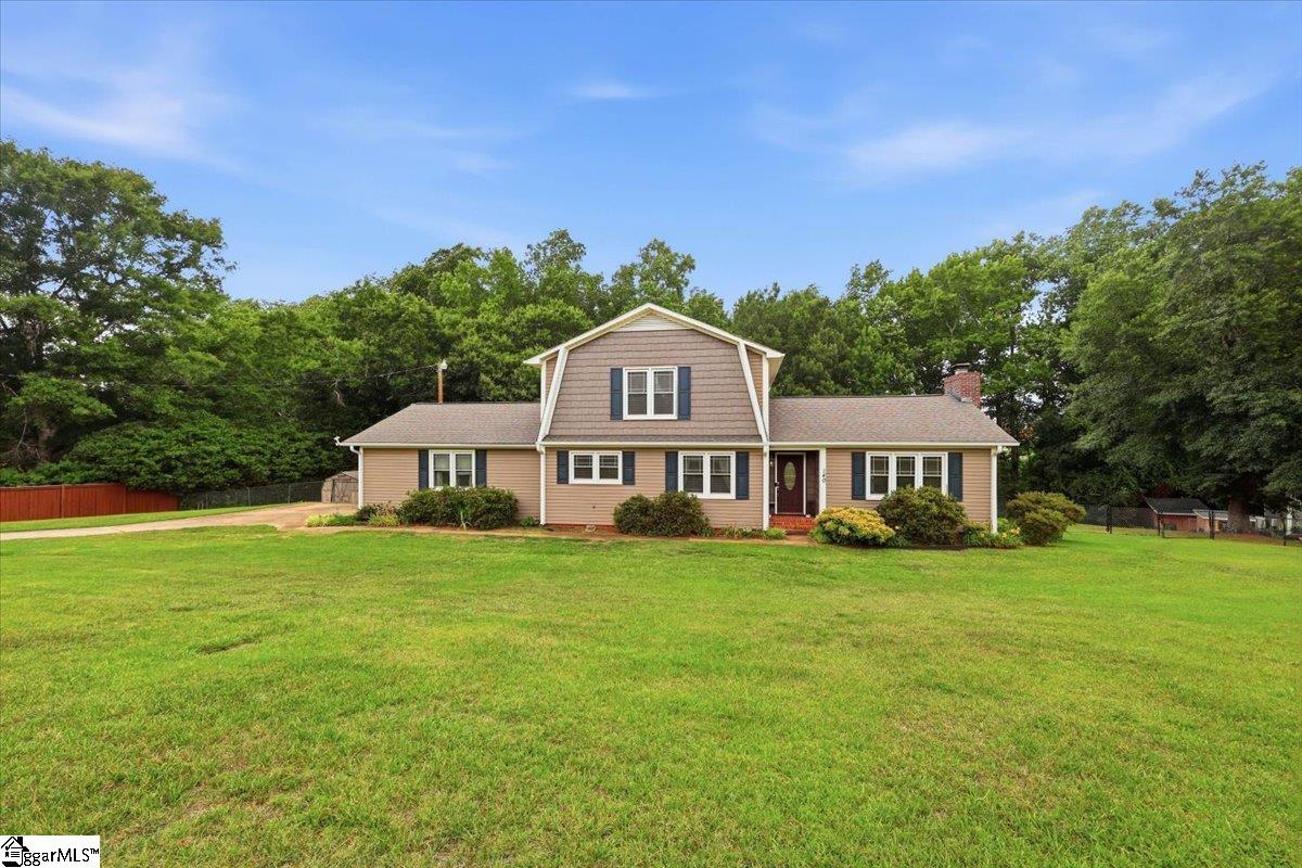 140 Charles Drive Piedmont, SC 29673