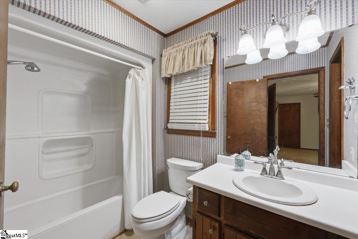 140 Charles Drive Piedmont, SC 29673