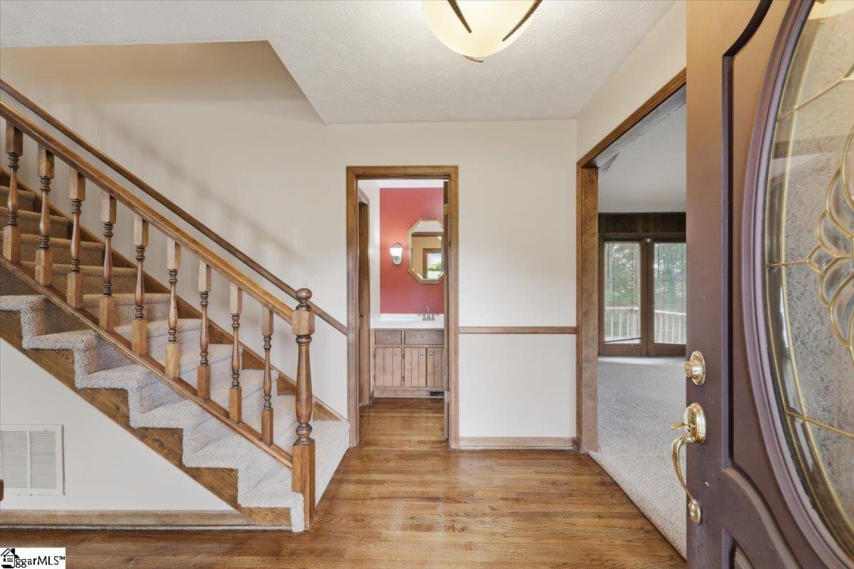 140 Charles Drive Piedmont, SC 29673