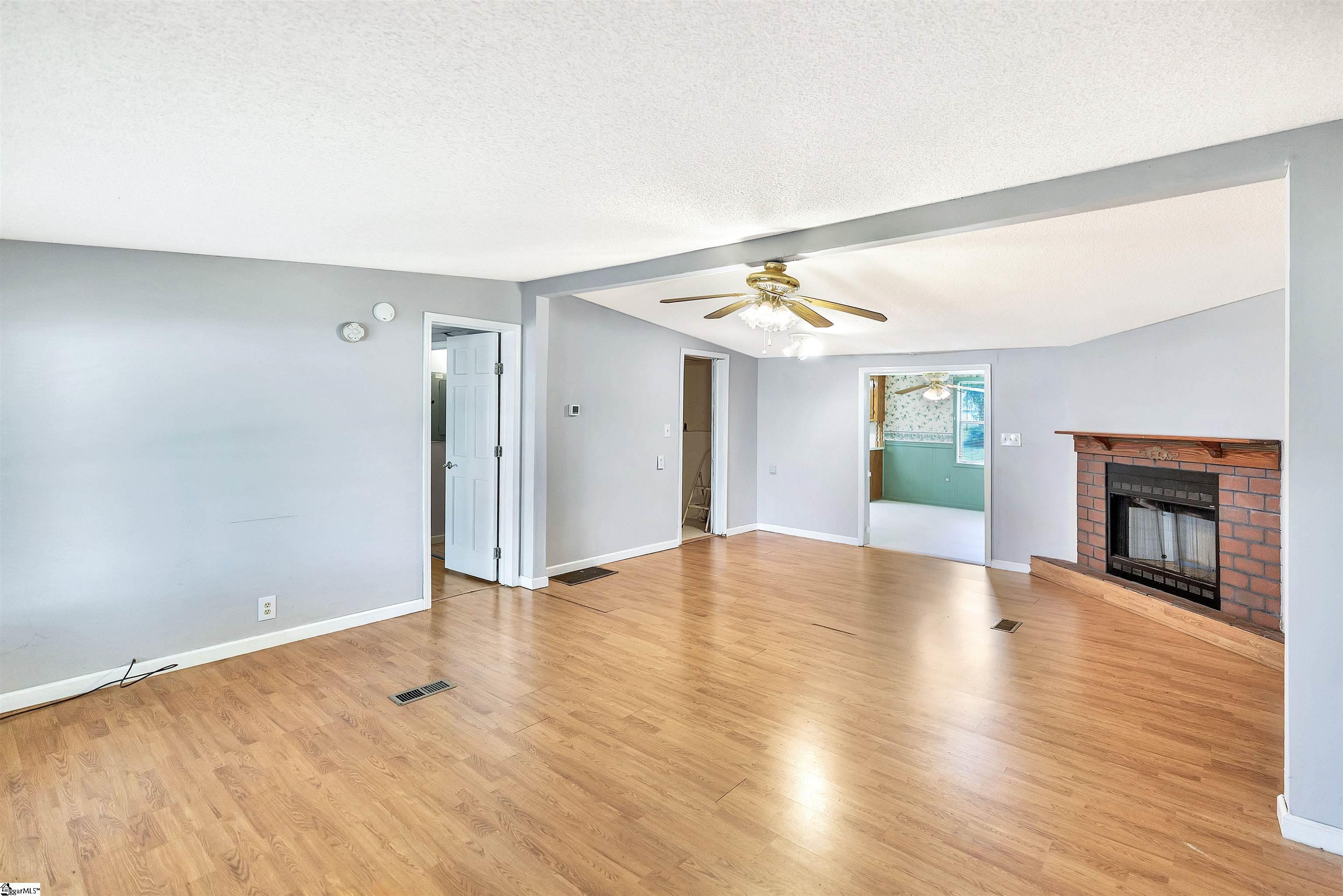 1004 Wiles Drive Anderson, SC 29625