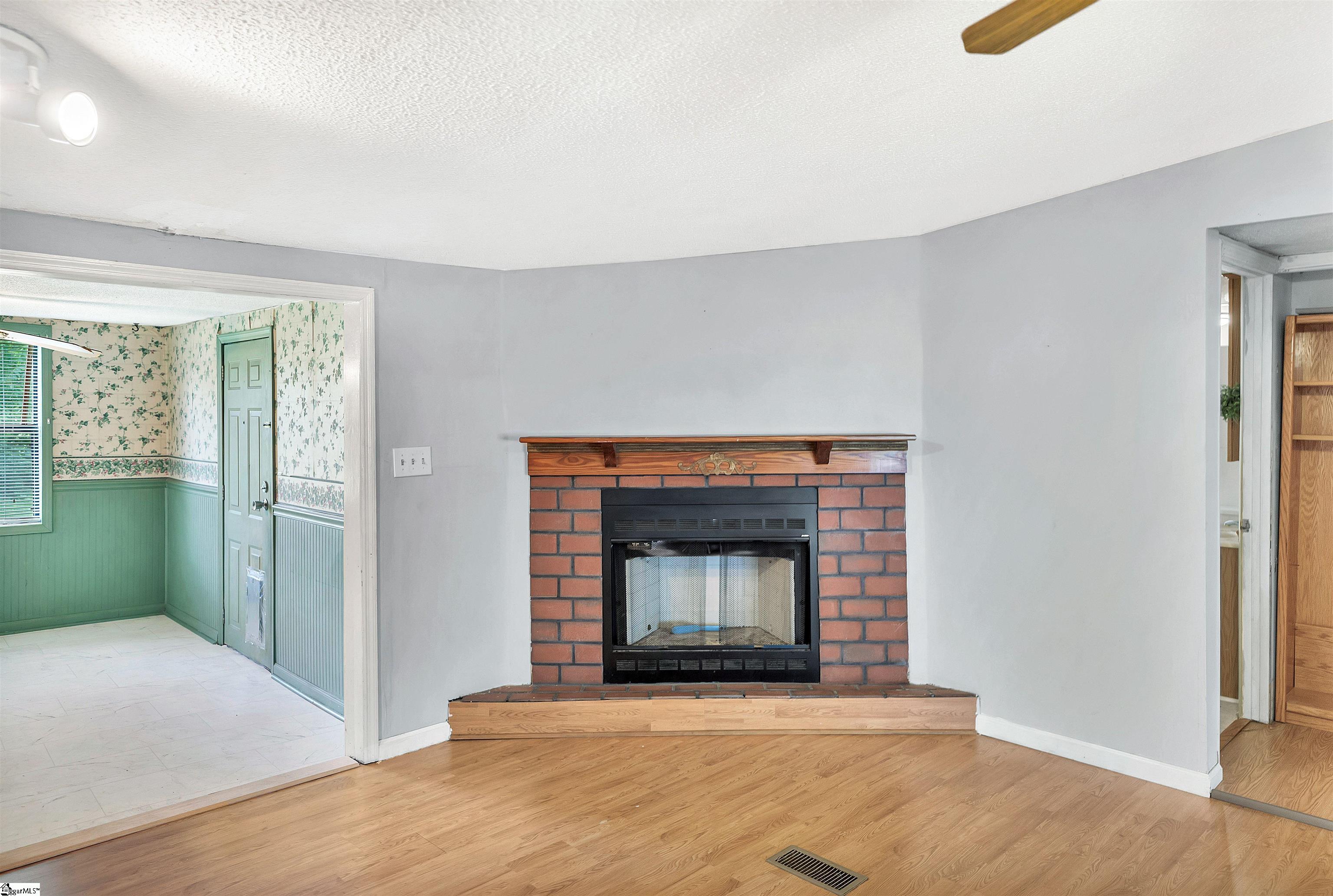 1004 Wiles Drive Anderson, SC 29625