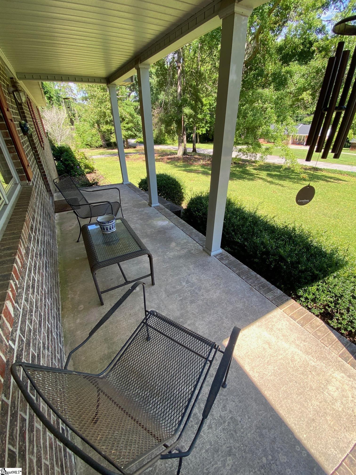 110 Kingston Drive Laurens, SC 29360