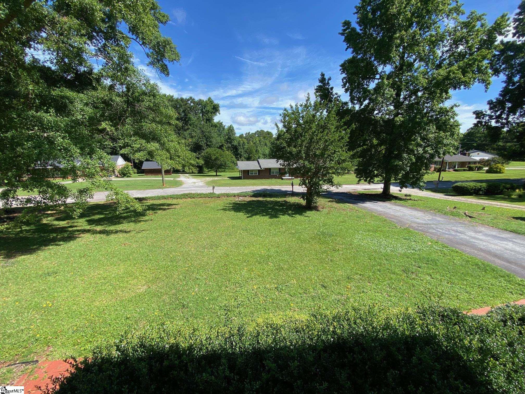 110 Kingston Drive Laurens, SC 29360