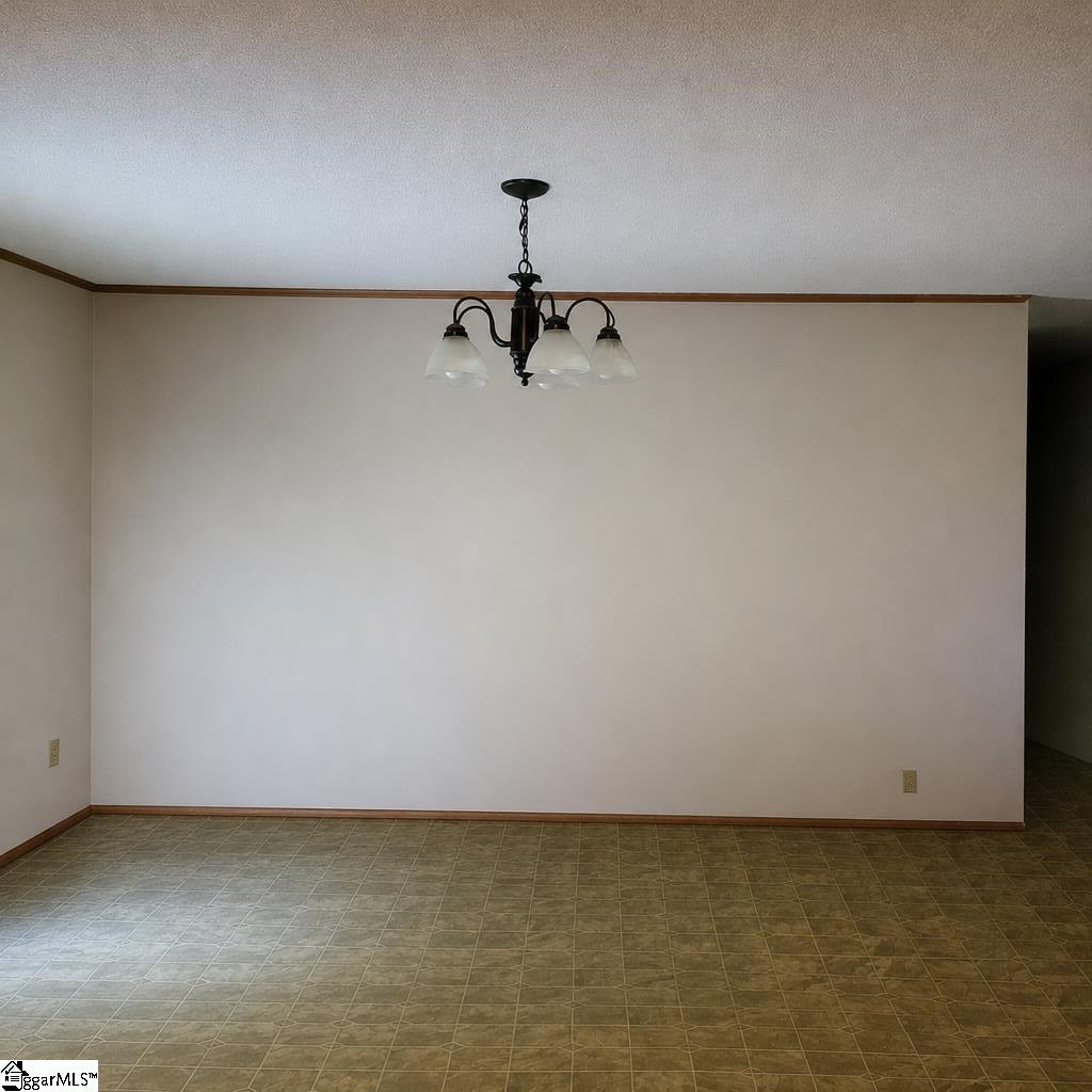 110 Kingston Drive Laurens, SC 29360