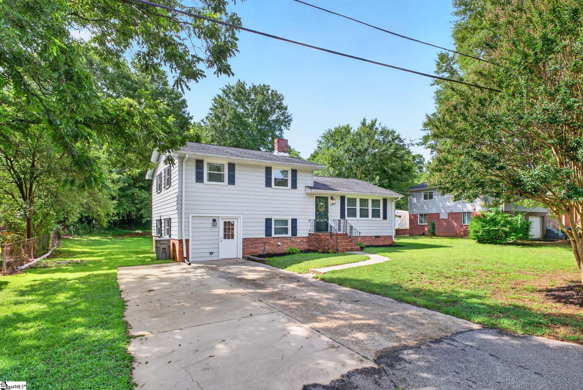 112 E Belvedere Road Greenville, SC 29605
