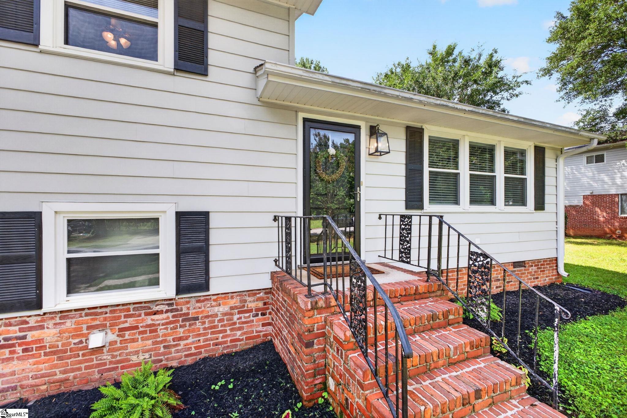 112 E Belvedere Road Greenville, SC 29605