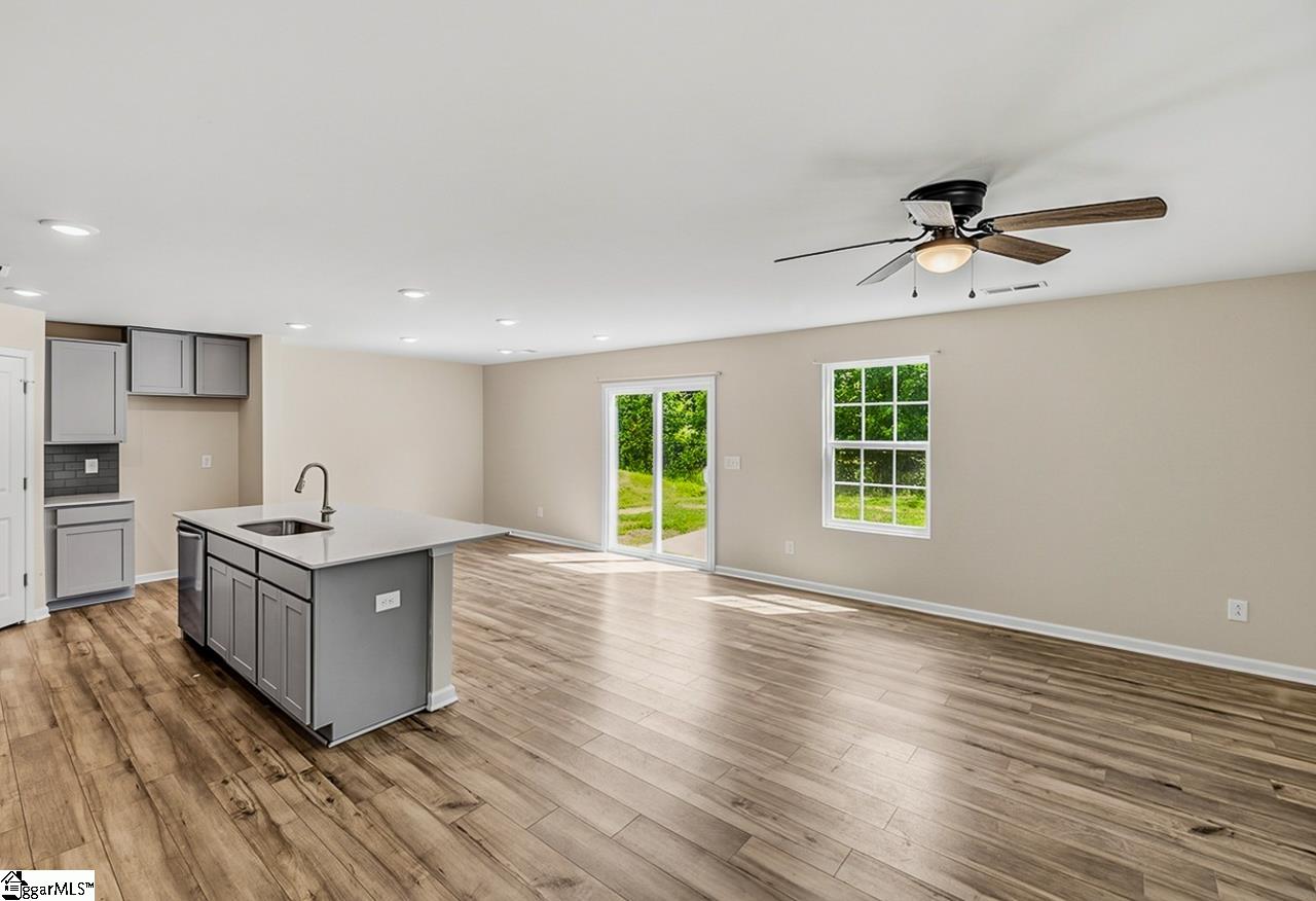 1285 Kilead Court Boiling Springs, SC 29316