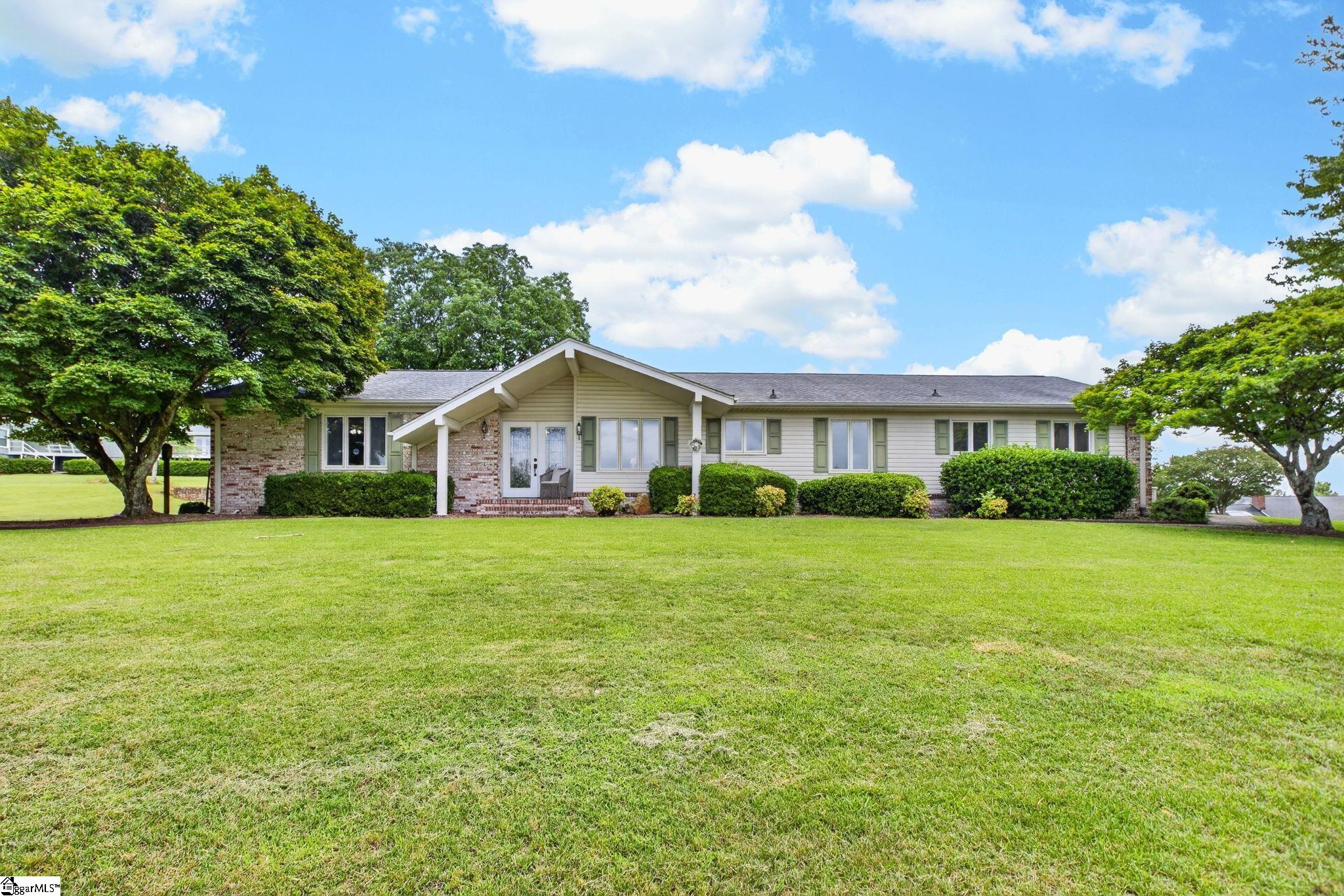 122 Mountain View Drive Pickens, SC 28671