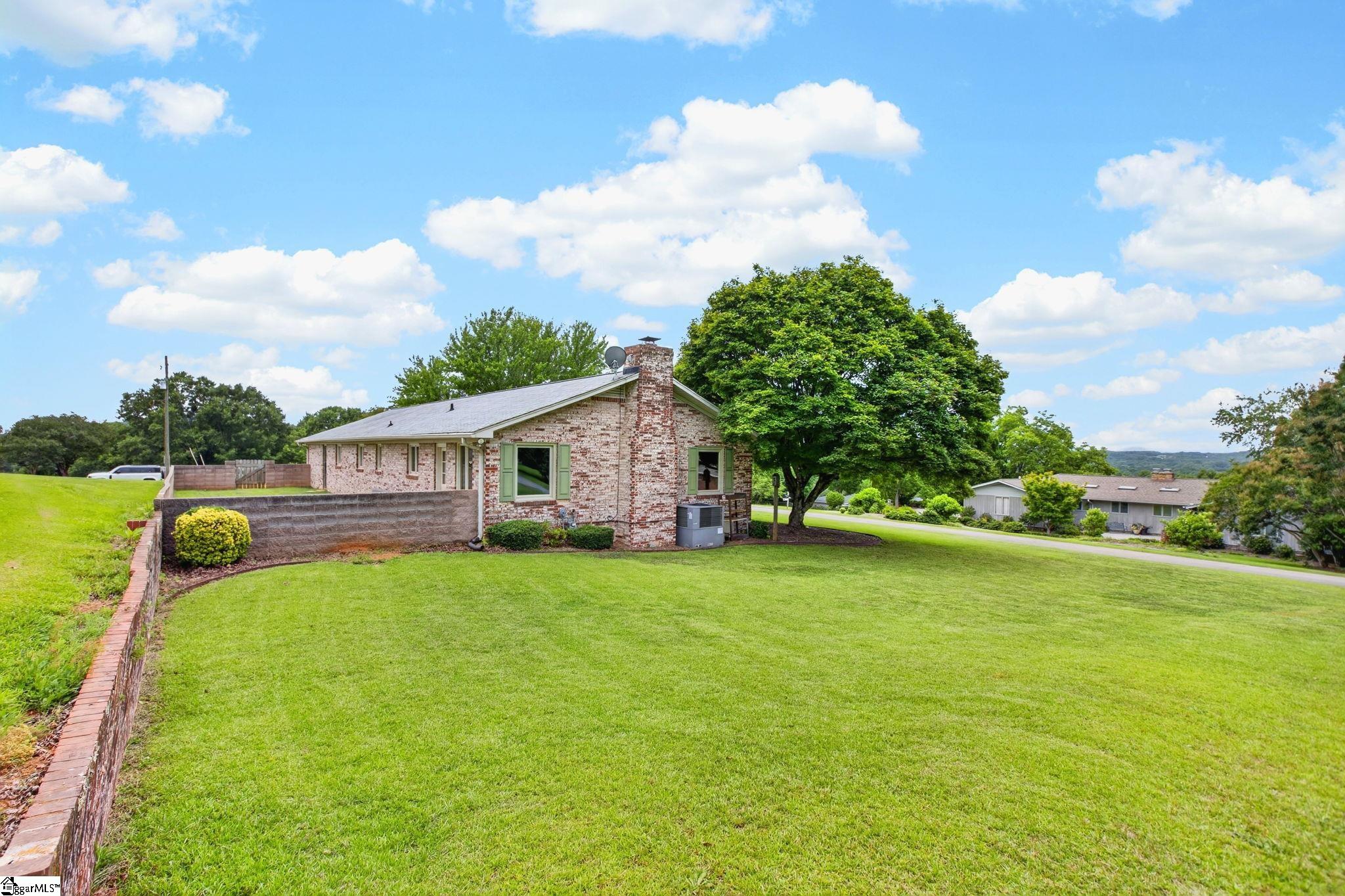 122 Mountain View Drive Pickens, SC 28671