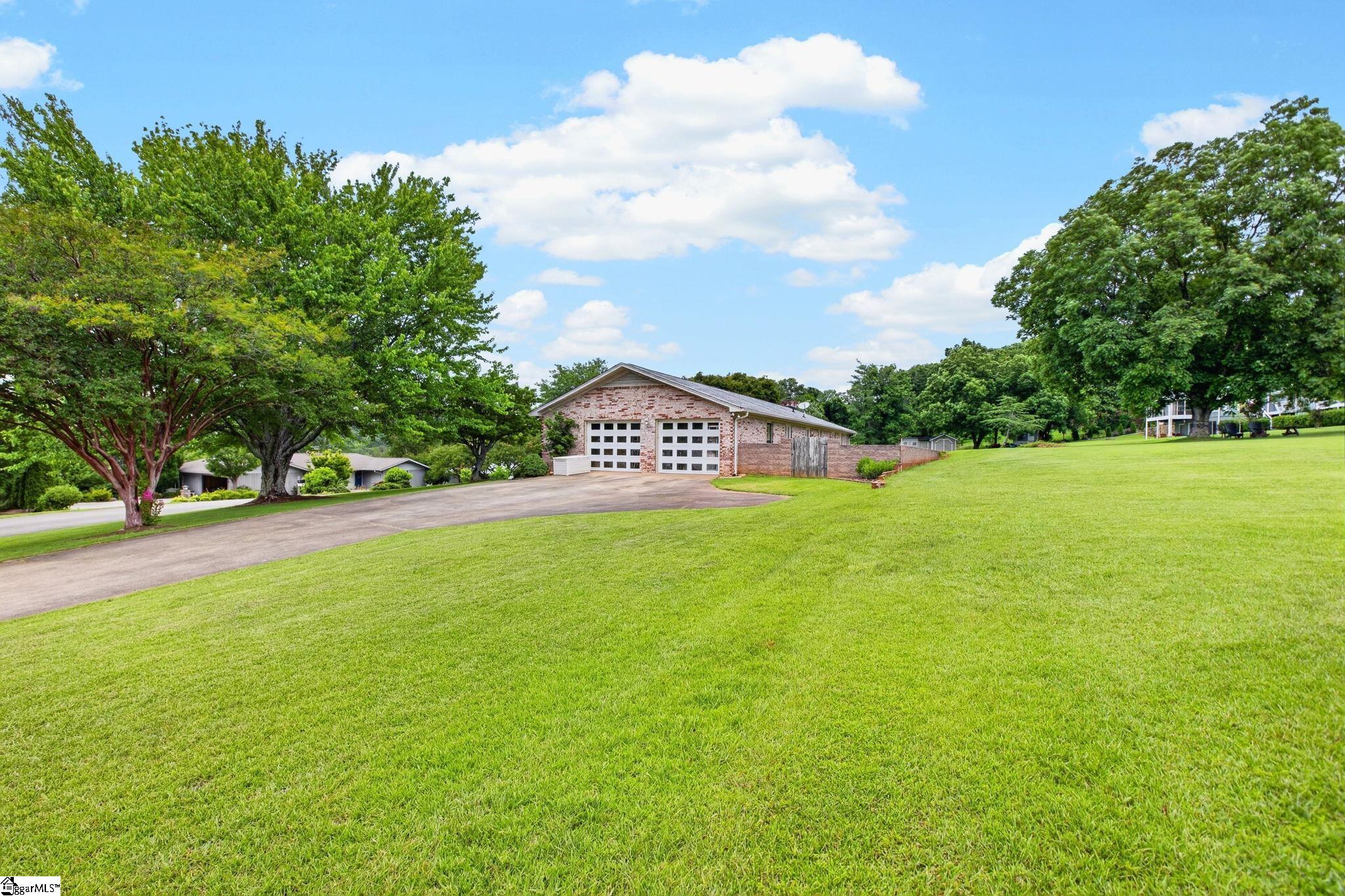 122 Mountain View Drive Pickens, SC 28671