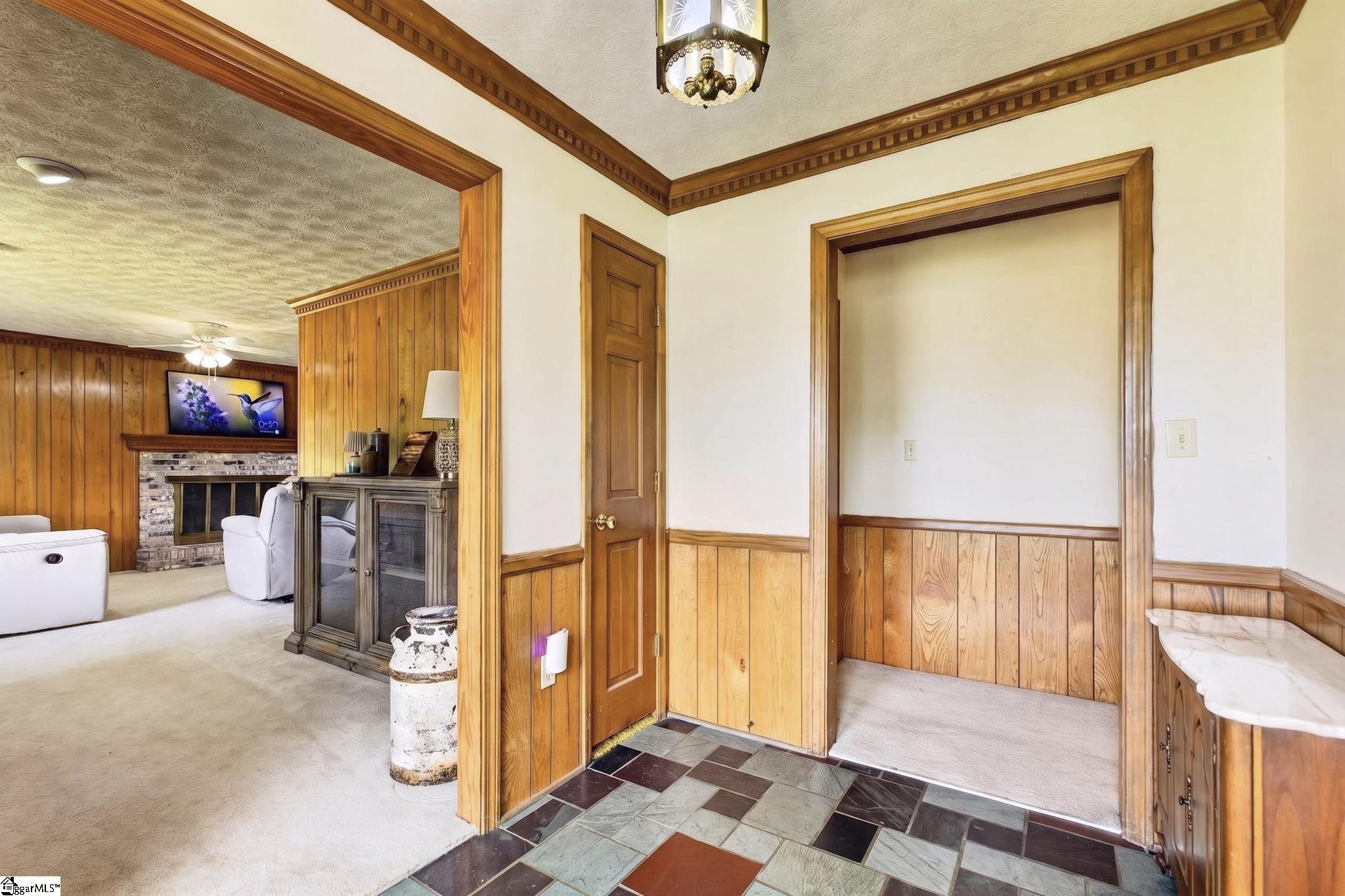 122 Mountain View Drive Pickens, SC 28671