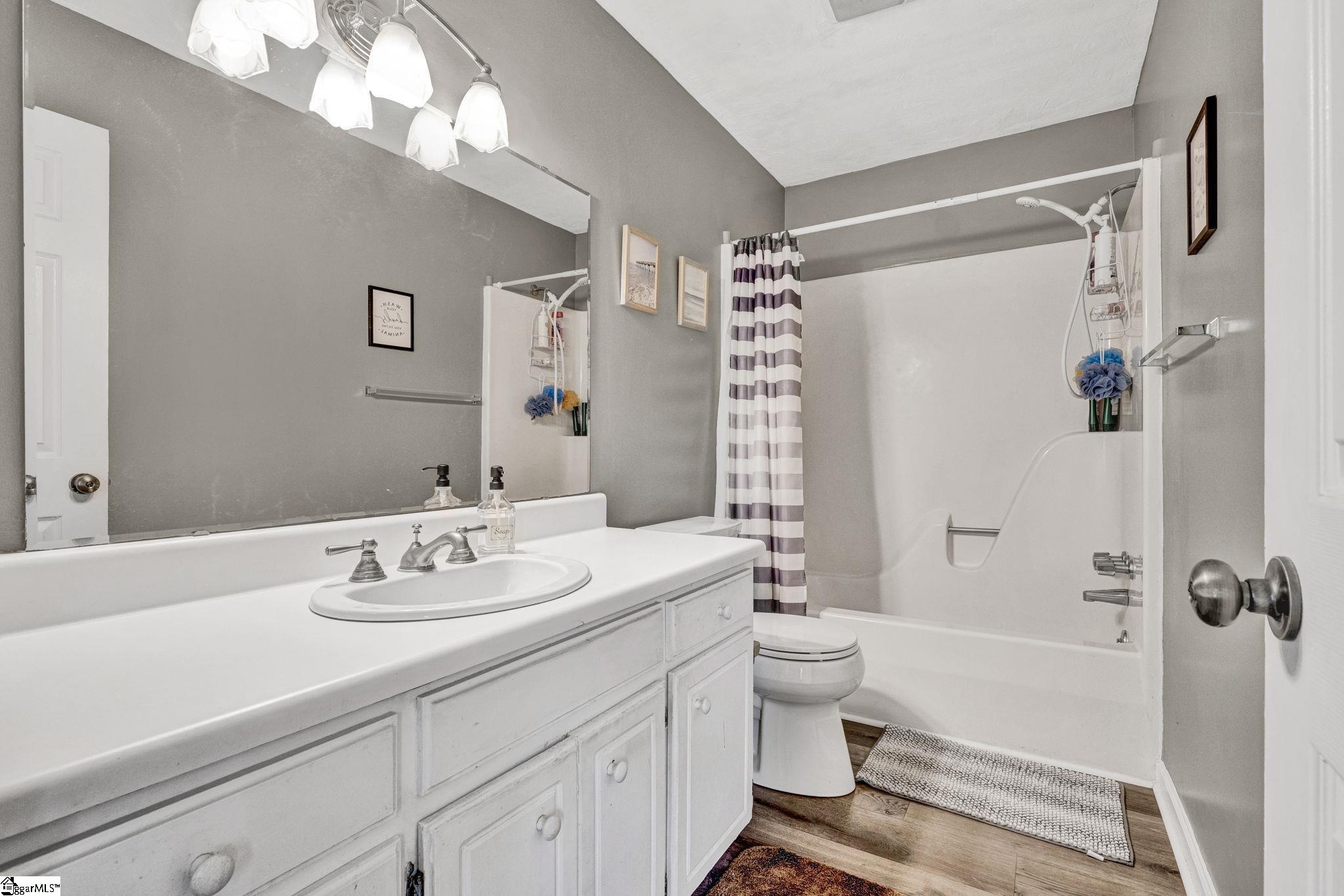 104 Locksley Drive Greenwood, SC 29649