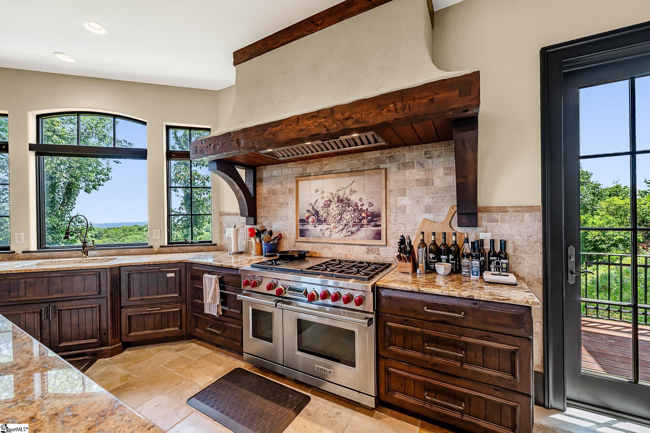 29 High Cliffe Way Landrum, SC 29356