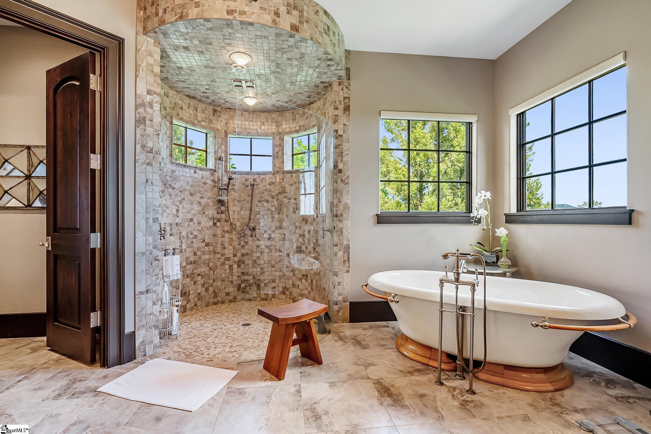 29 High Cliffe Way Landrum, SC 29356