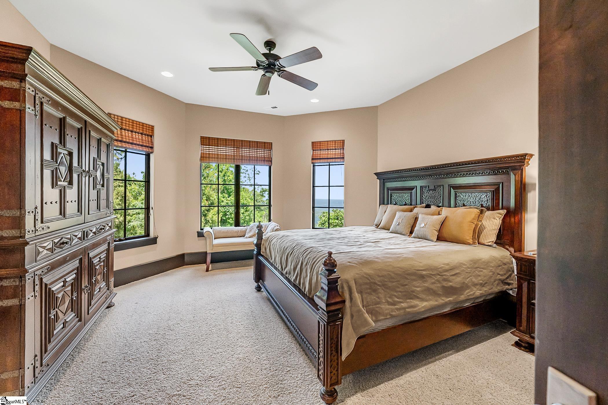 29 High Cliffe Way Landrum, SC 29356