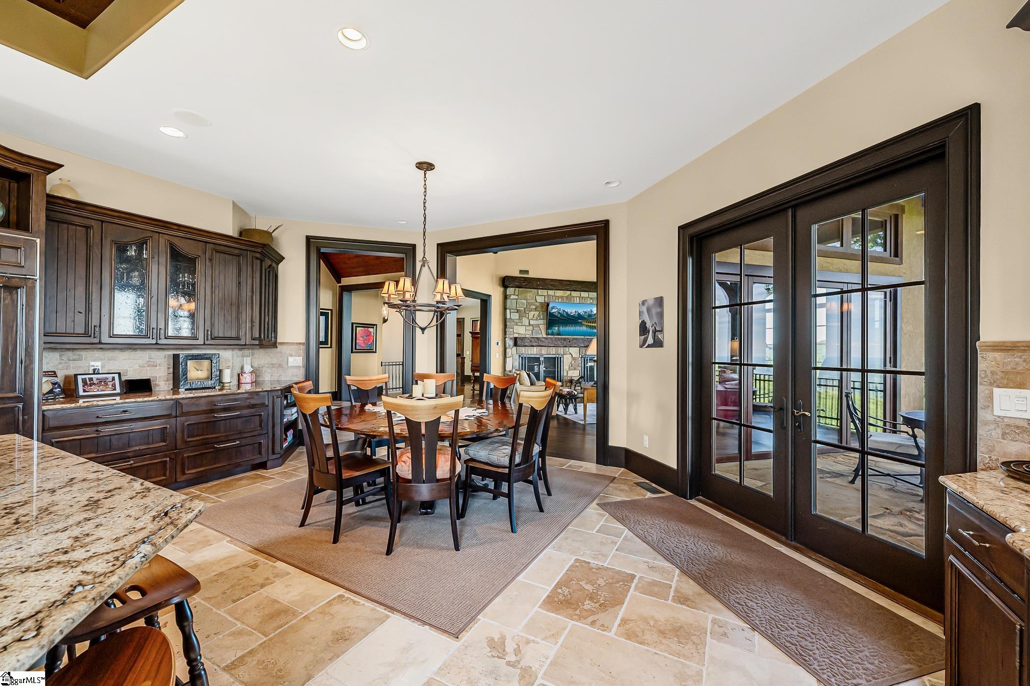 29 High Cliffe Way Landrum, SC 29356