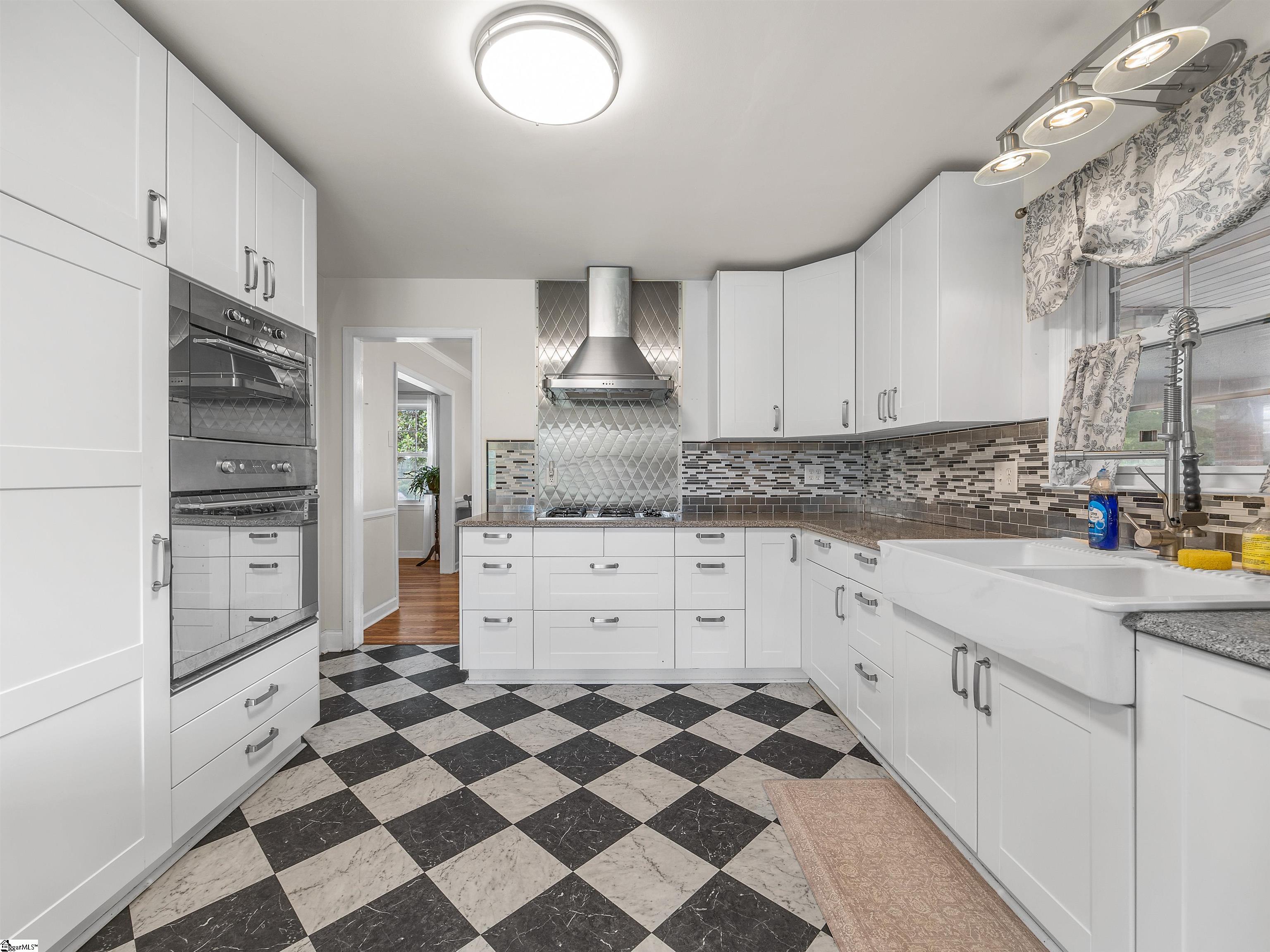230 Anita Drive Spartanburg, SC 29302