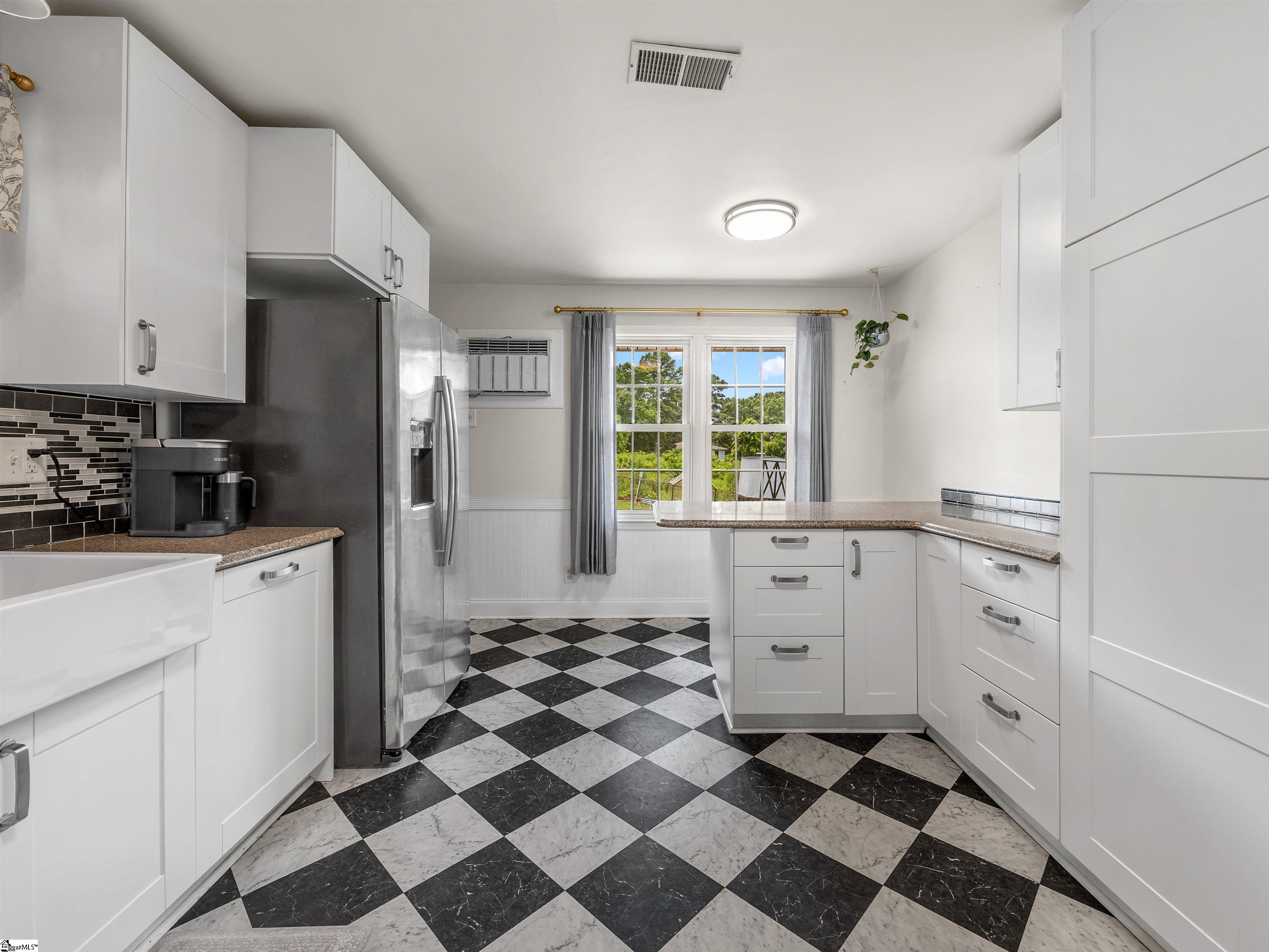 230 Anita Drive Spartanburg, SC 29302