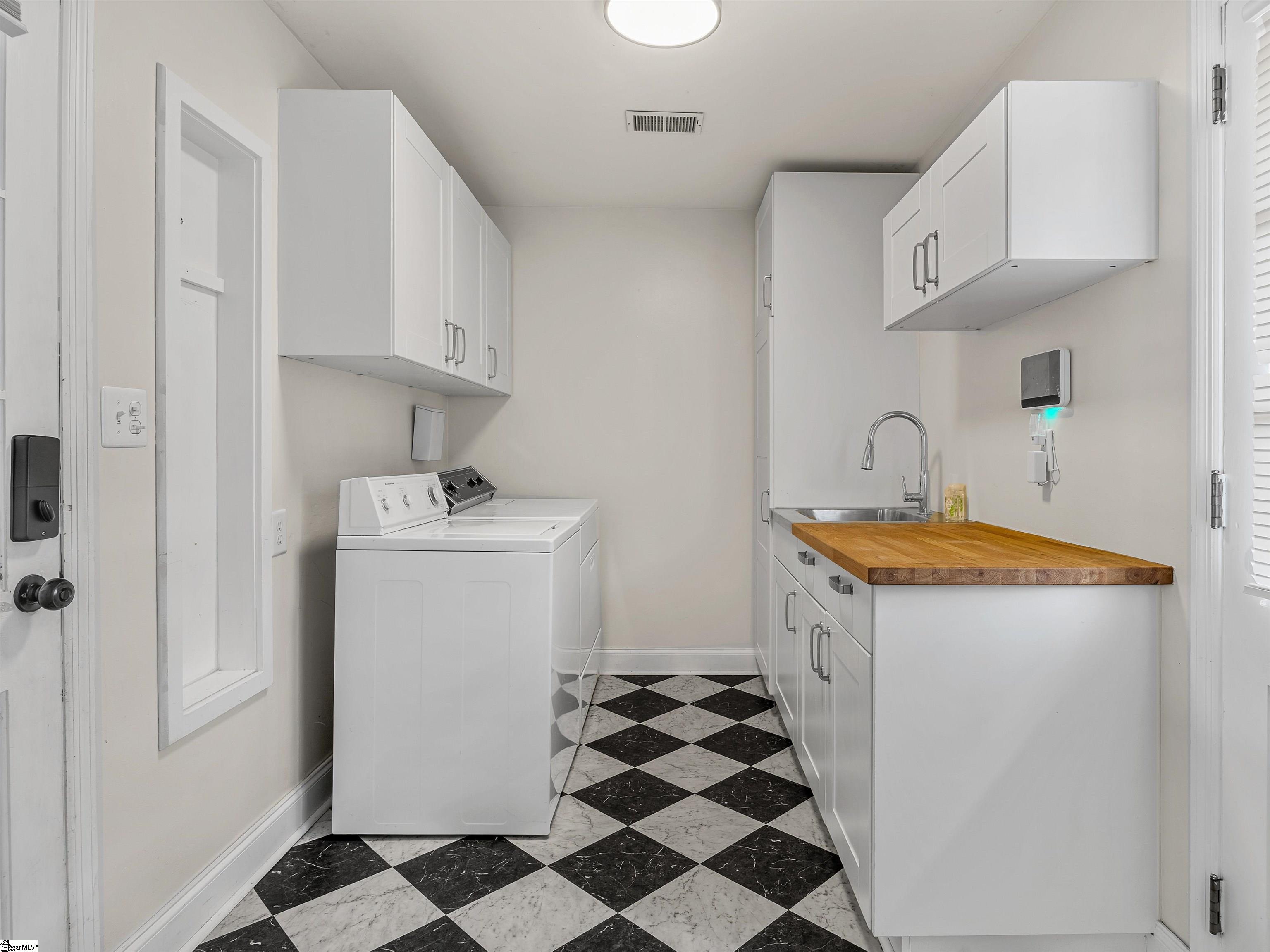 230 Anita Drive Spartanburg, SC 29302