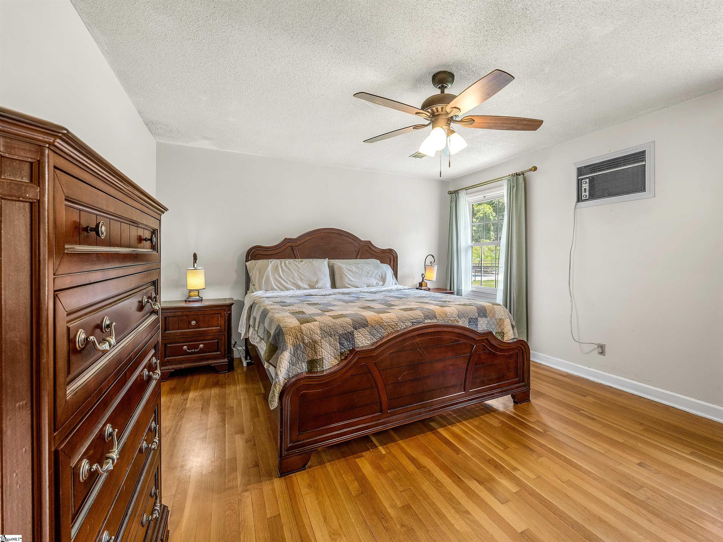 230 Anita Drive Spartanburg, SC 29302