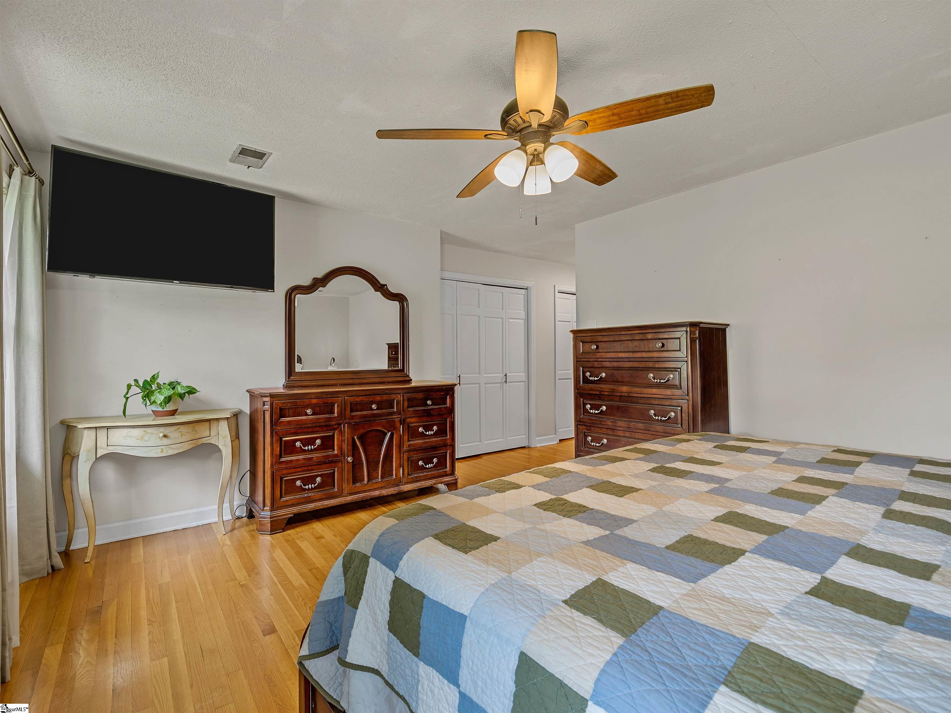 230 Anita Drive Spartanburg, SC 29302