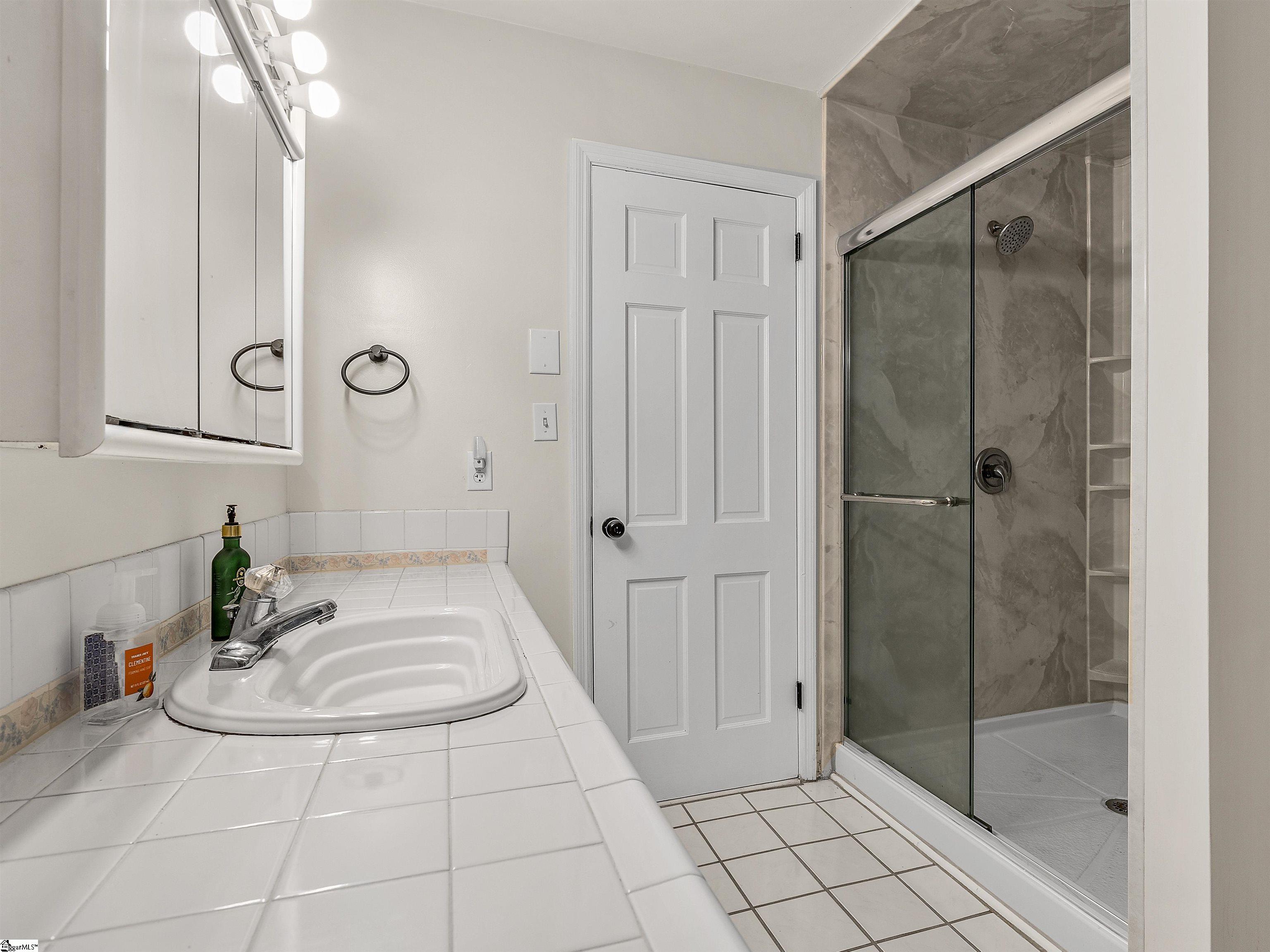 230 Anita Drive Spartanburg, SC 29302