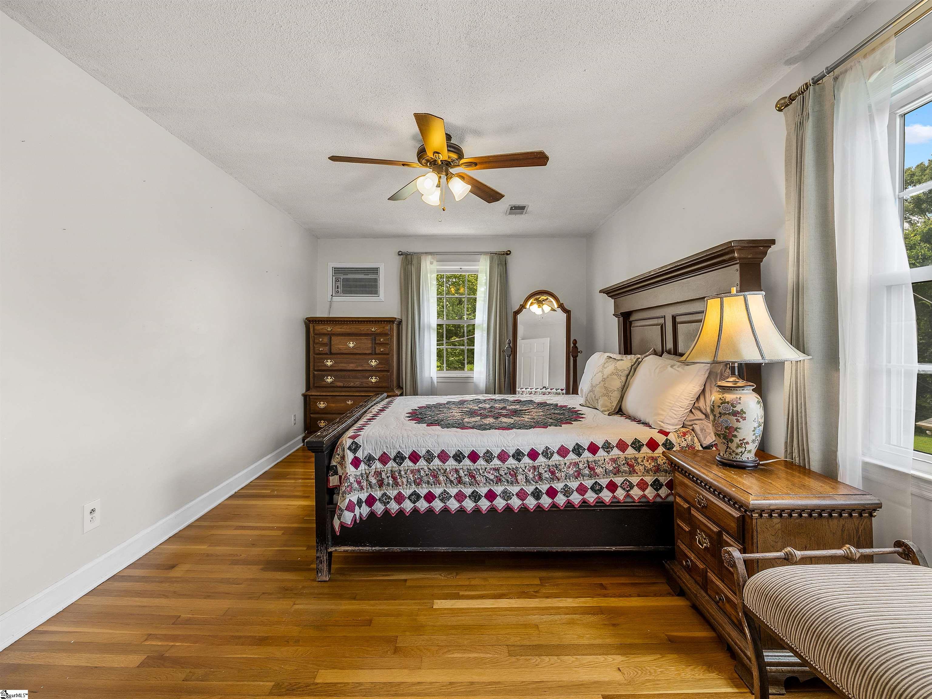230 Anita Drive Spartanburg, SC 29302