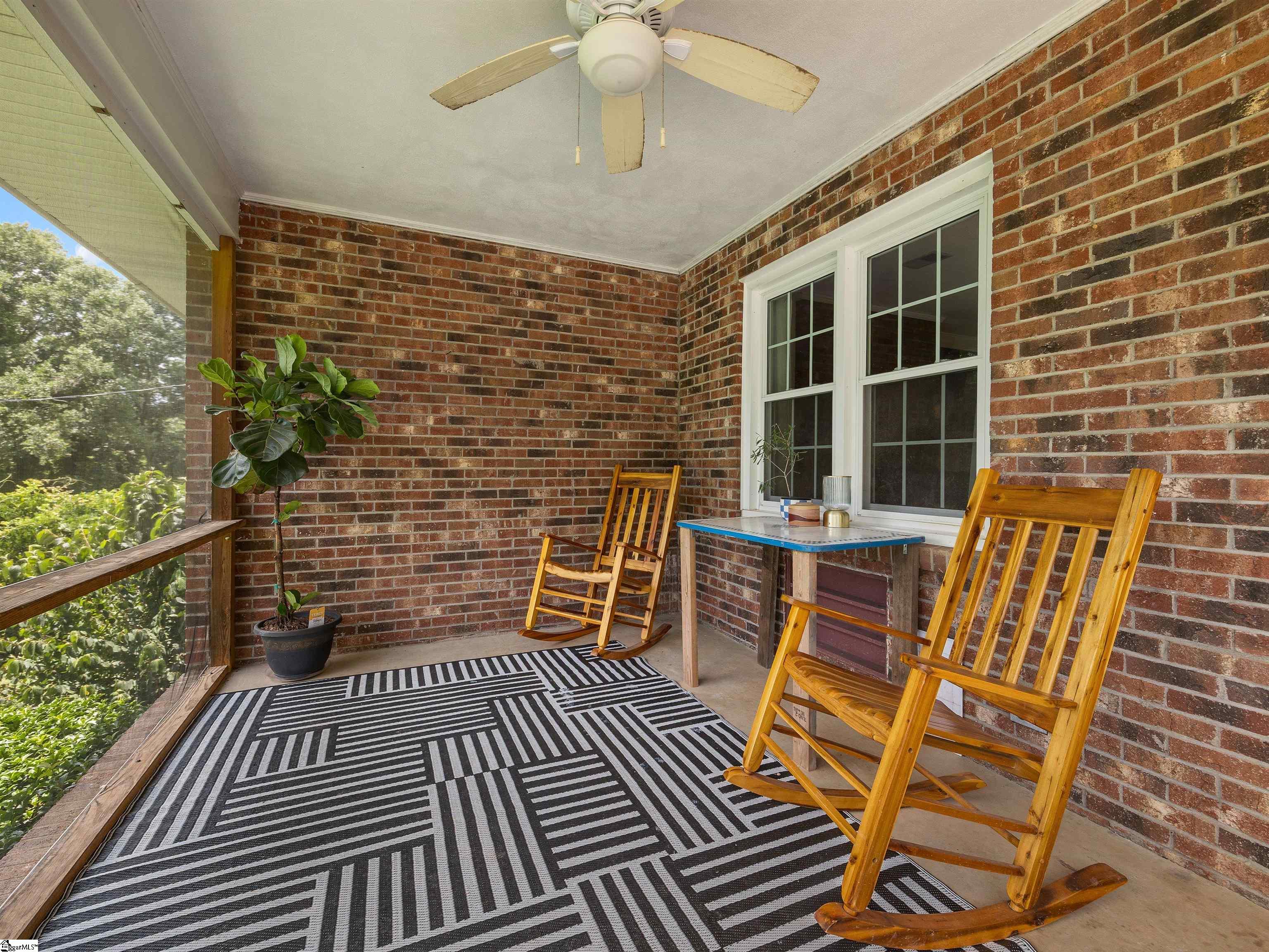 230 Anita Drive Spartanburg, SC 29302