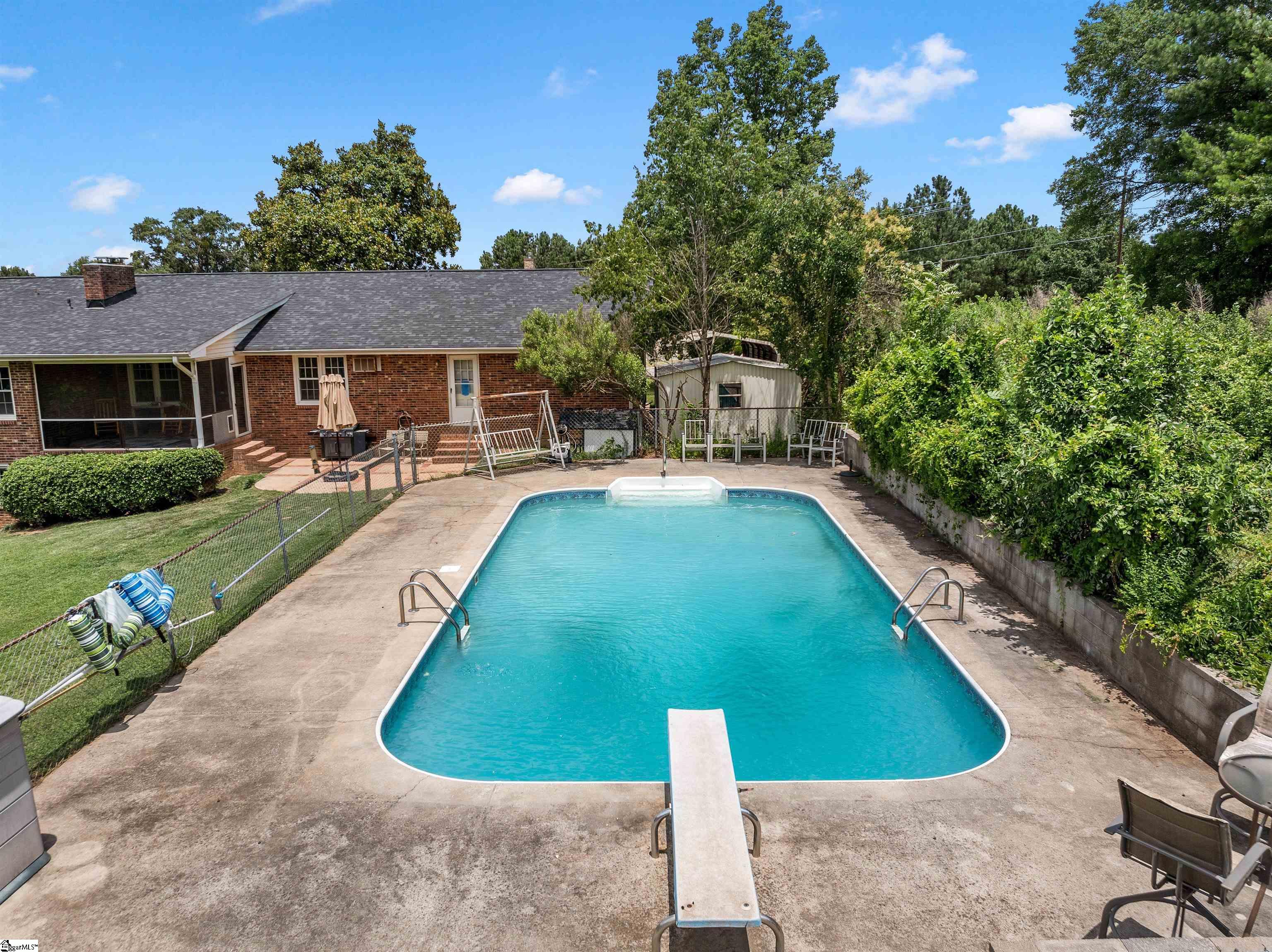 230 Anita Drive Spartanburg, SC 29302
