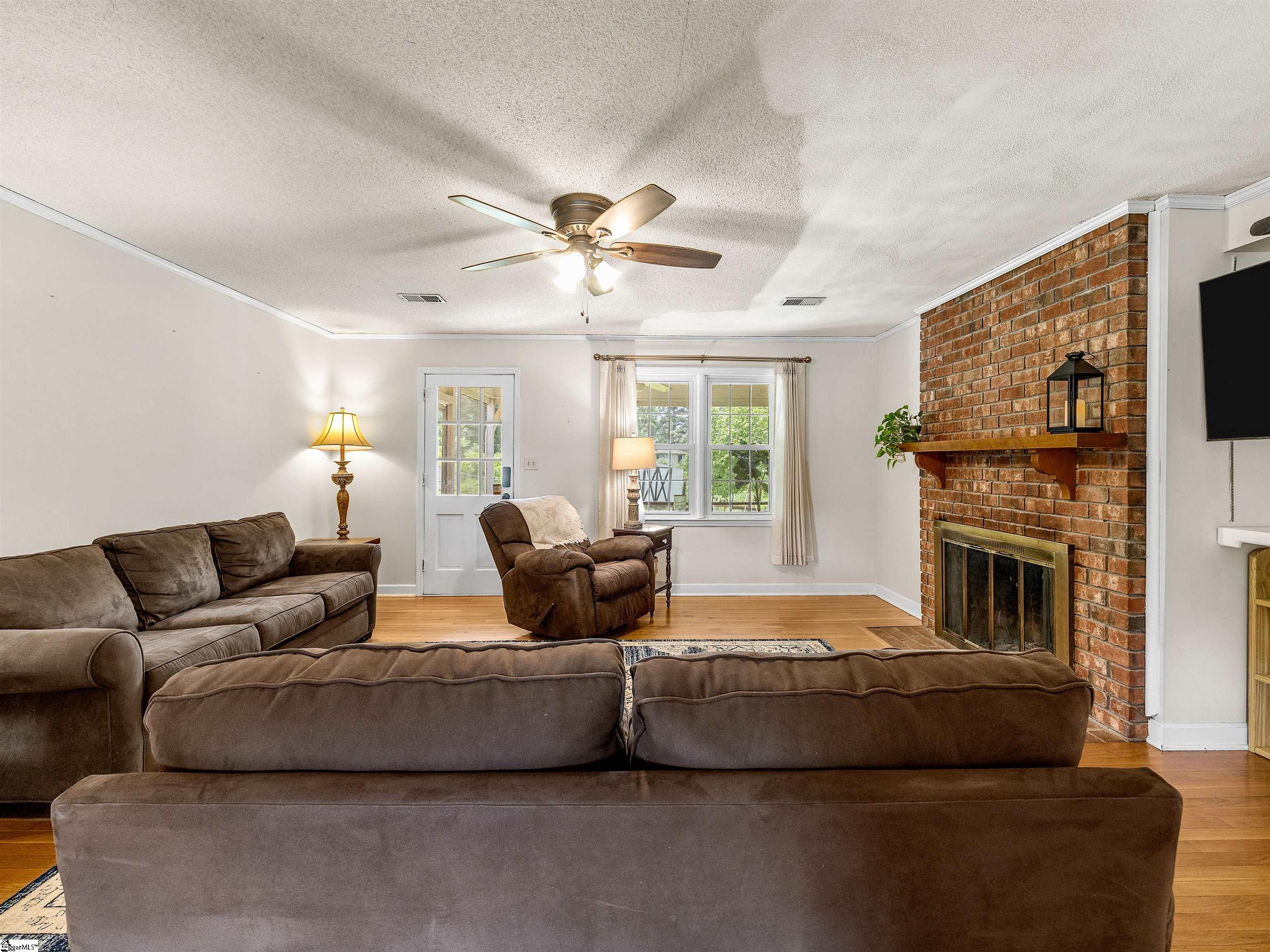 230 Anita Drive Spartanburg, SC 29302