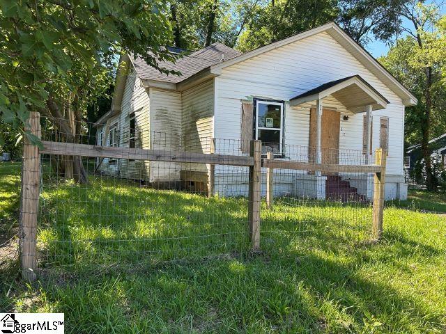 922 N Logan Street Gaffney, SC 29341