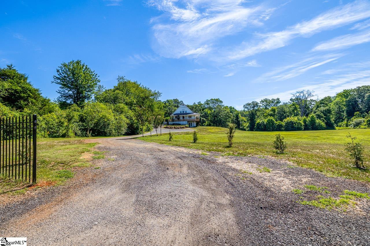 455 Aiken Chapel Road Taylors, SC 29687