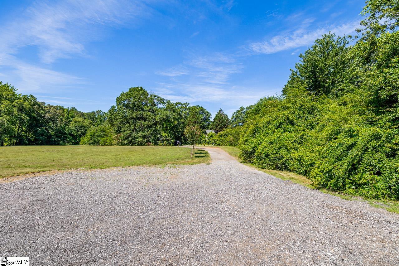 455 Aiken Chapel Road Taylors, SC 29687